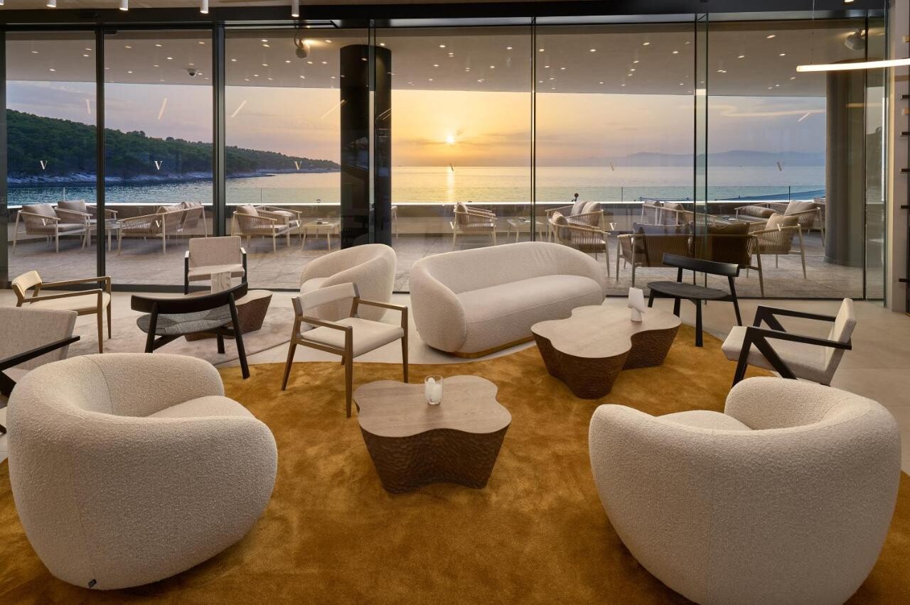 Grand Hotel View: novodobna hotelska pridobitev na čudovitem Braču