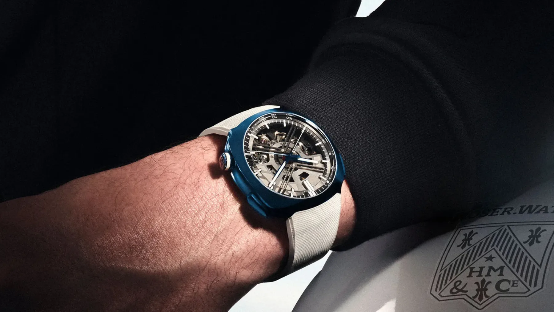 H. Moser & Cie. Streamliner Alpine Drivers Edition: ko švicarski horolog sreča Formulo 1