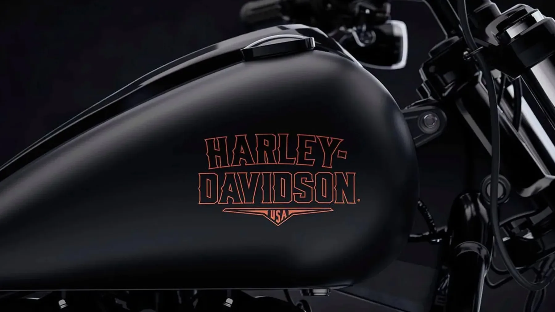 Harley-Davidson Road King ST (2027): Legenda se vrača z brutalnim navorom in nesramnim šarmom