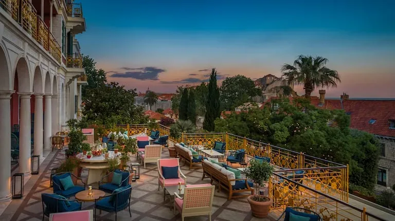 Hilton Imperial Dubrovnik: Povezanost zgodovinske elegance in sodobnega udobja v srcu Dubrovnika