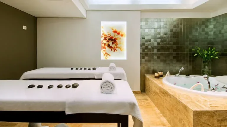 Hilton Imperial Dubrovnik: Povezanost zgodovinske elegance in sodobnega udobja v srcu Dubrovnika