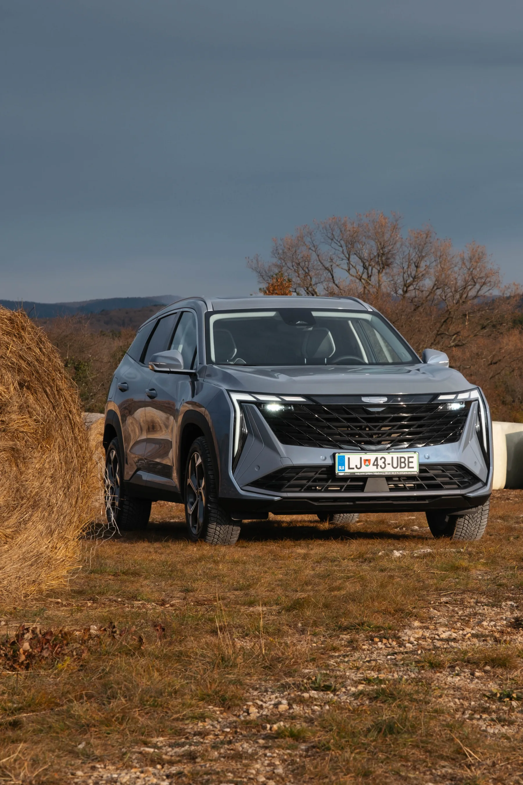 Hitri avto test – Geely StarRay: SUV, ki ne prihaja v Evropo s cvetjem in opravičili