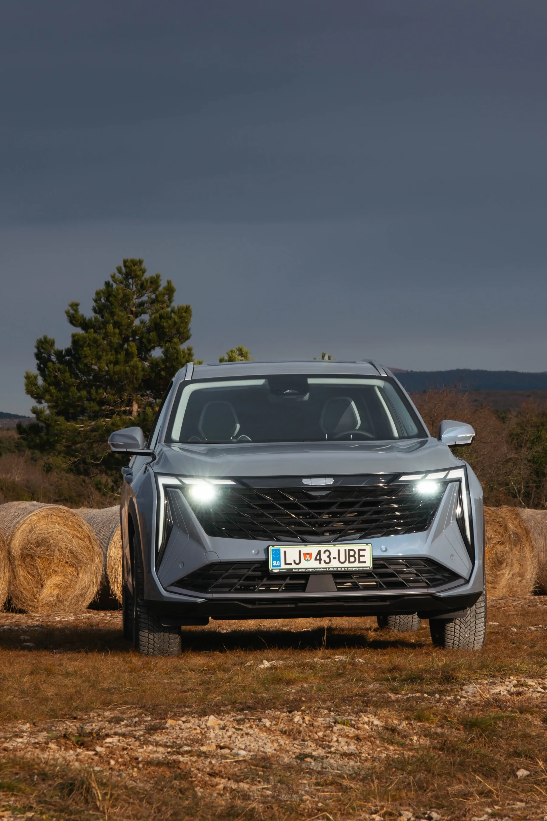 Hitri avto test – Geely StarRay: SUV, ki ne prihaja v Evropo s cvetjem in opravičili