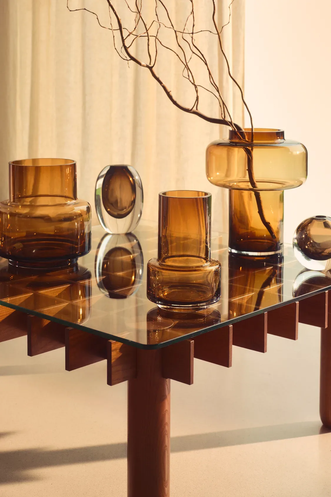 H&M HOME jesen 2025: Topla eleganca modernizma z retro pridihom