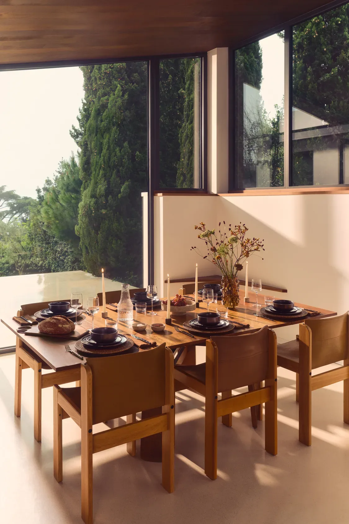 H&M HOME jesen 2025: Topla eleganca modernizma z retro pridihom