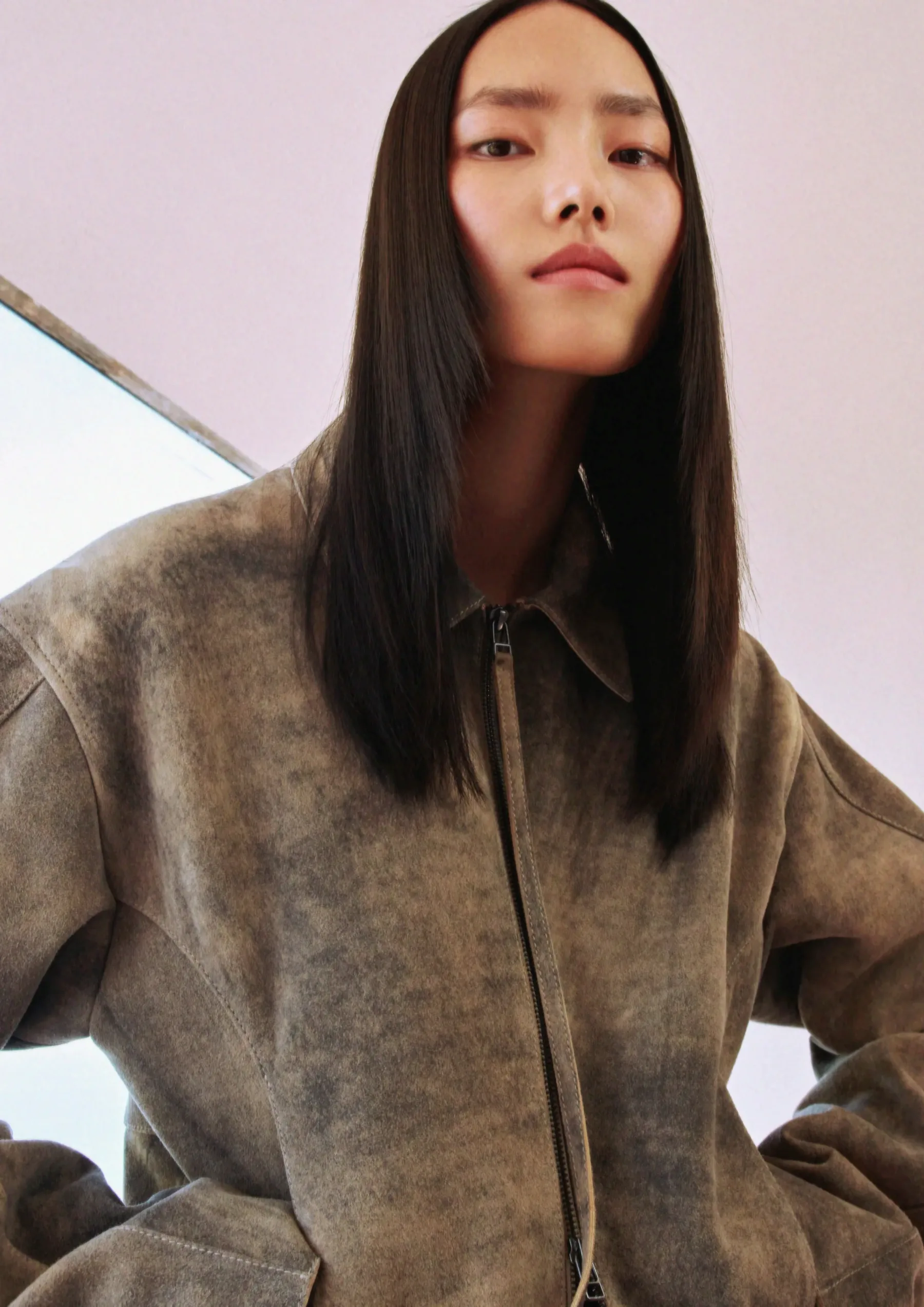 H&M Studio Pre-Fall 2025: Kako obvladati skandinavsko kul eleganco brez napora