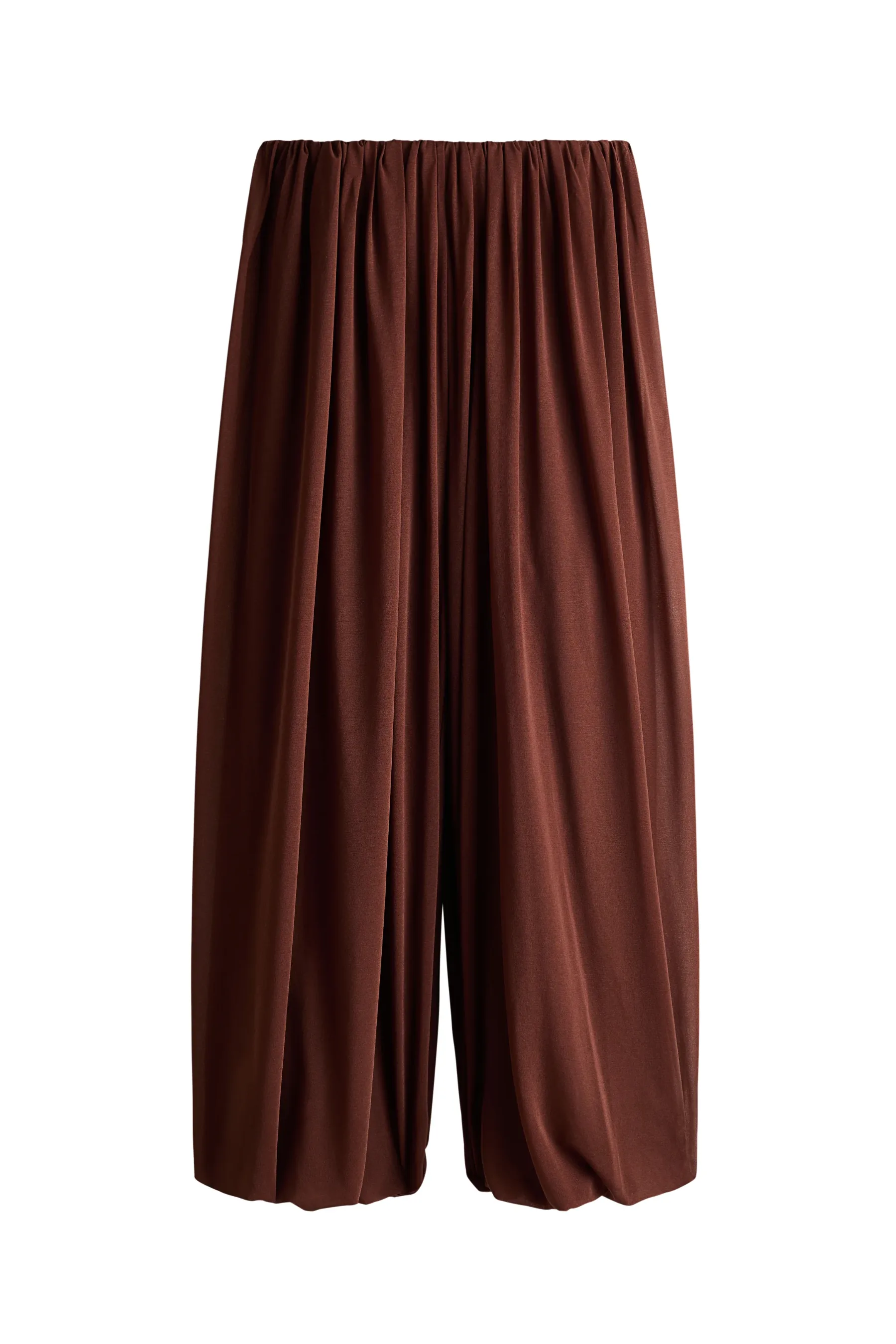 H&M Summer 2026: kolekcija, ki diši po mangu, morju in sončnih zahodih