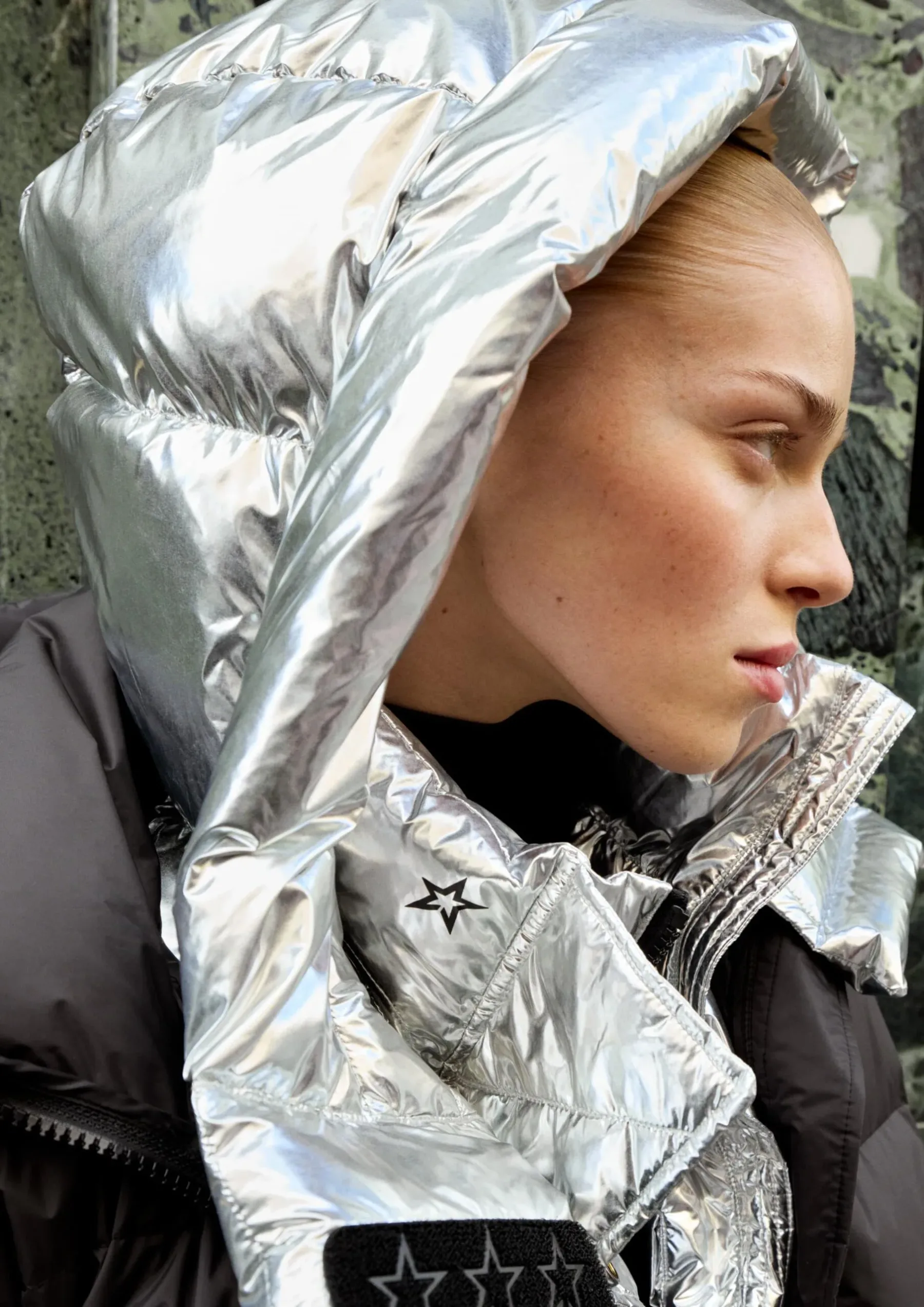 H&M v sodelovanju s Perfect Moment predstavlja popolno après-ski kolekcijo za zimo 2025