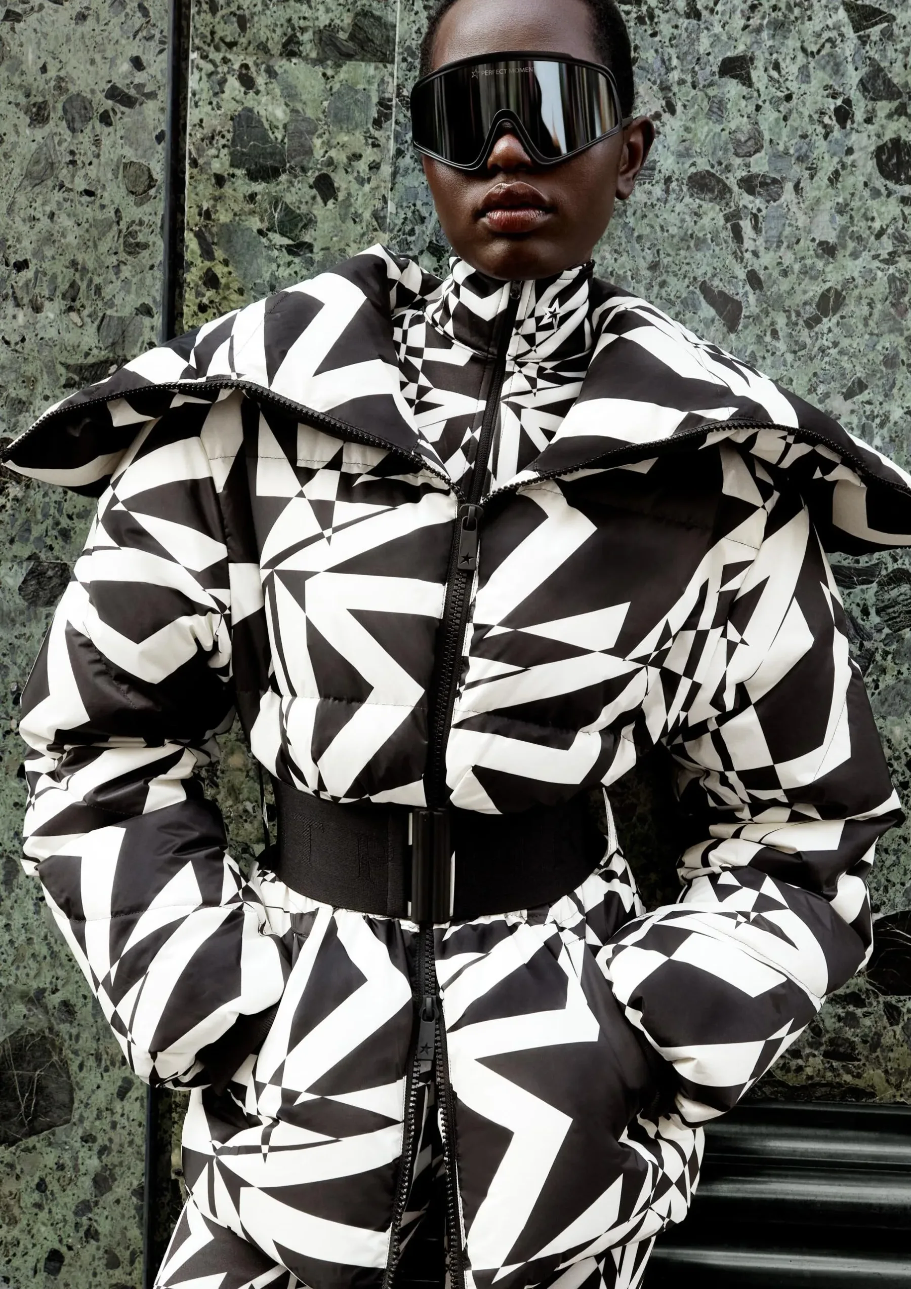 H&M v sodelovanju s Perfect Moment predstavlja popolno après-ski kolekcijo za zimo 2025