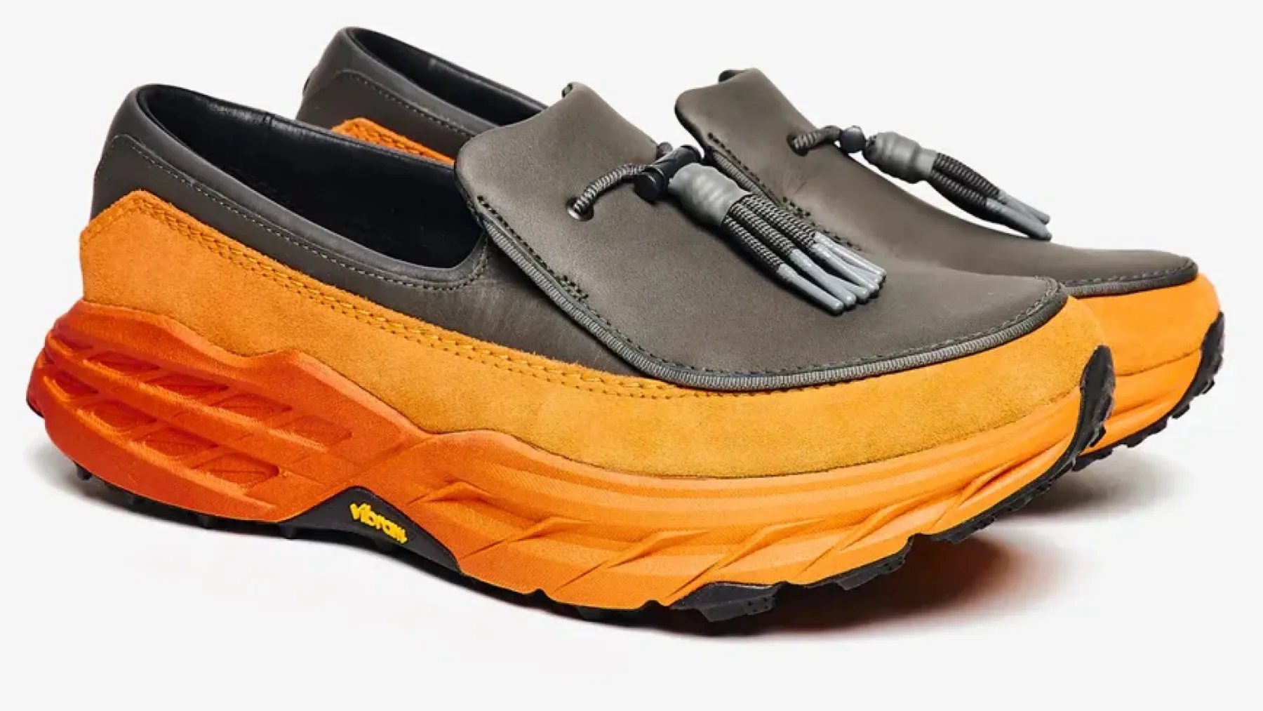 HOKA Speed Loafer “Asphalt/Ember”: Najlepši najgrši čevelj, ki ga boste kdaj obuli