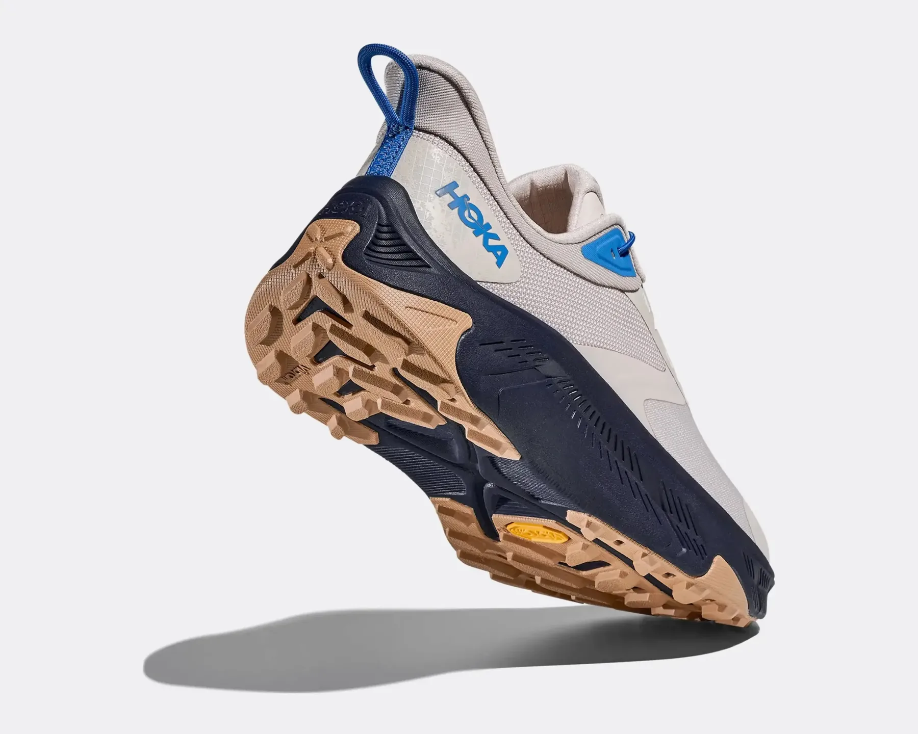 Hoka Transport 2: superga za mesto, ki bi najraje pobegnila na makadam