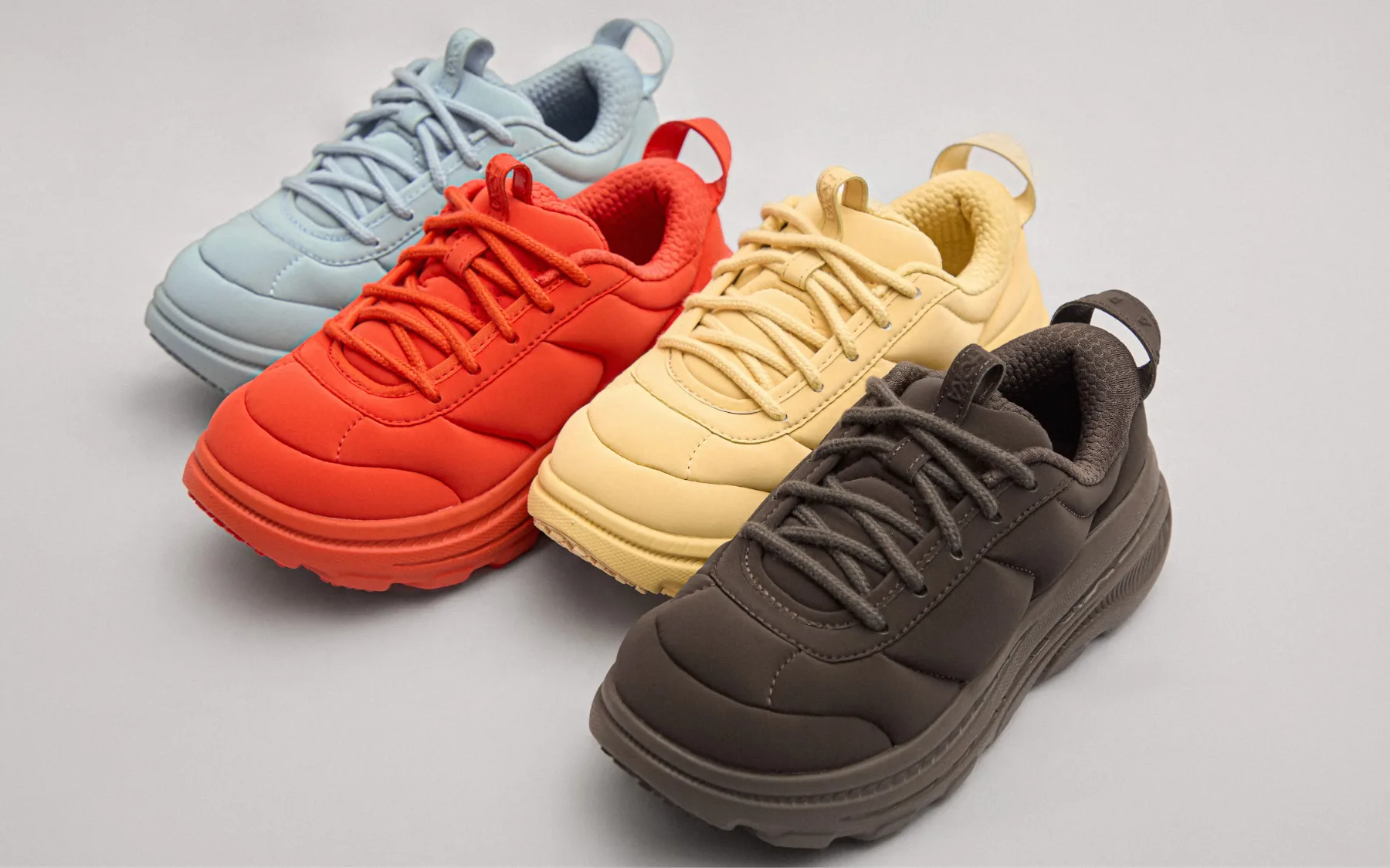 Hoka X Marni združila moči: Nova era ‘dad’ superg, ki jih nihče ne bo nosil na tek