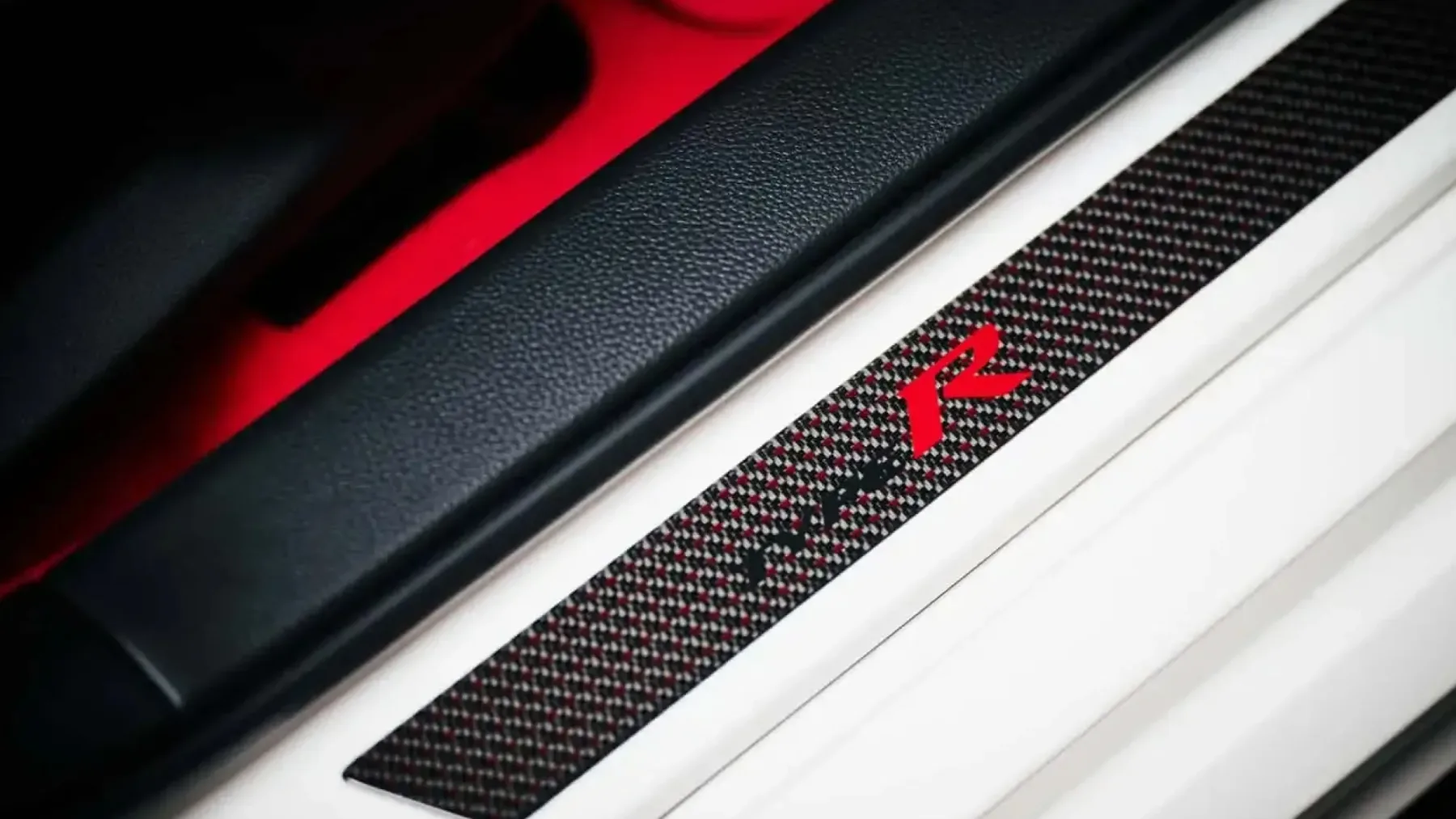 Honda Civic Type R Ultimate Edition: Poslovilna simfonija bencinskega ognja