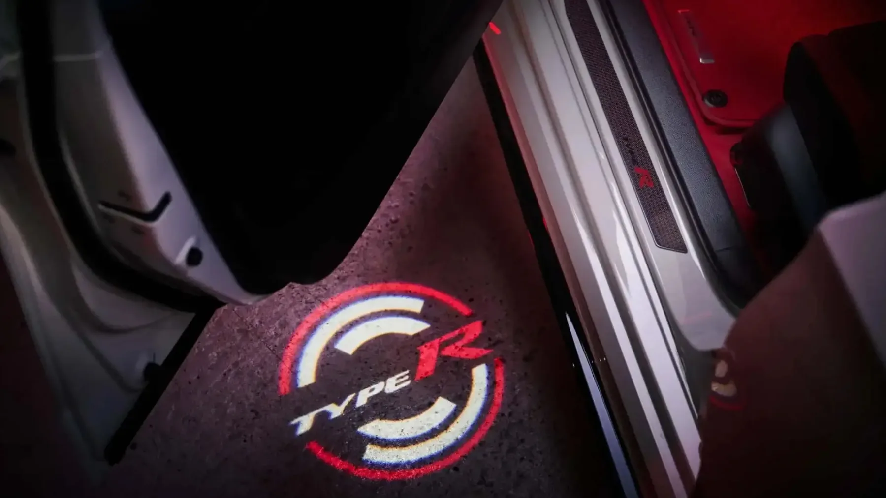 Honda Civic Type R Ultimate Edition: Poslovilna simfonija bencinskega ognja