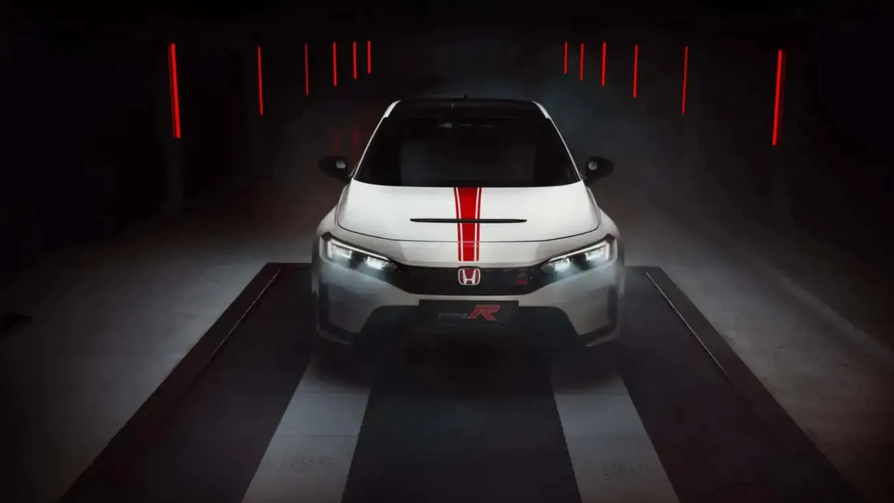 Honda Civic Type R Ultimate Edition: Poslovilna simfonija bencinskega ognja