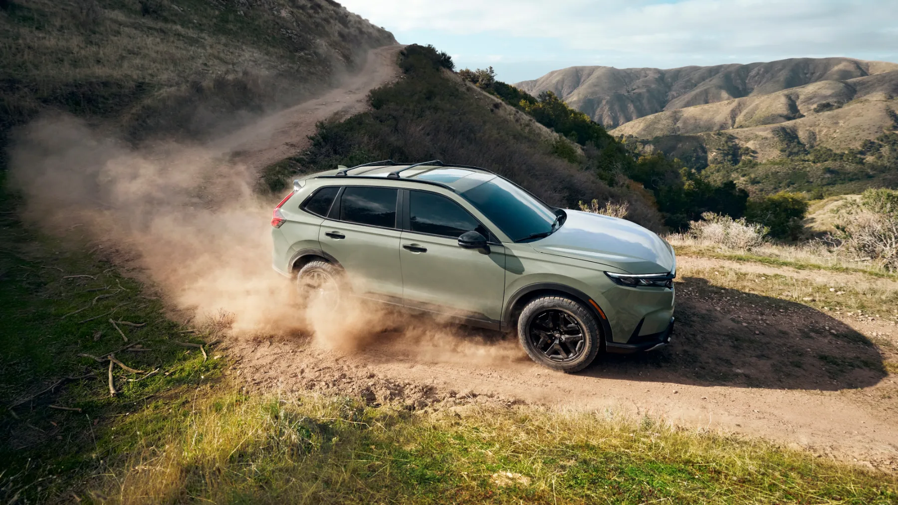Honda CR-V TrailSport Hybrid 2026 – Ko Honda prvič resno stopi iz asfalta (in me preseneti)