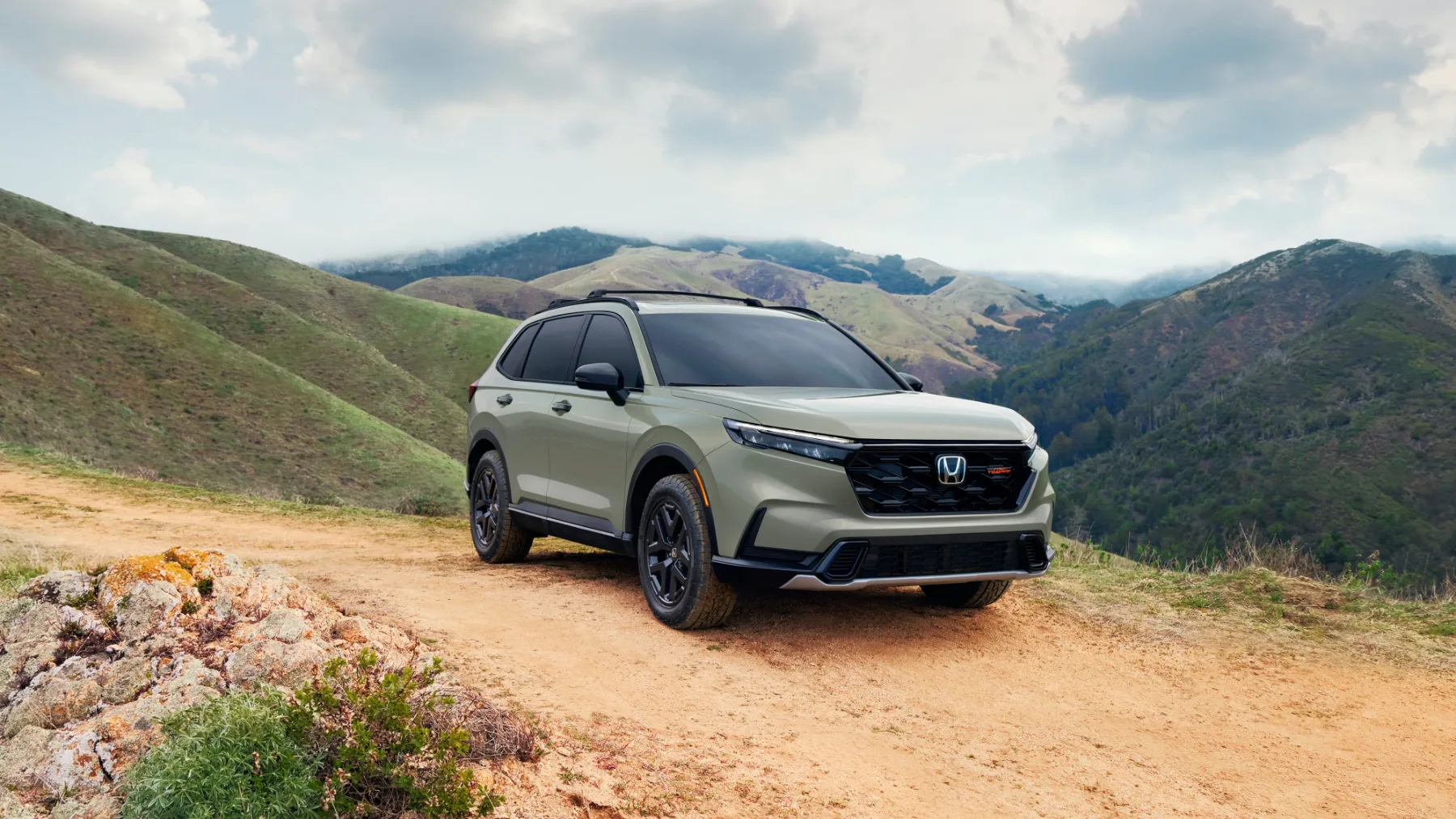 Honda CR-V TrailSport Hybrid 2026 – Ko Honda prvič resno stopi iz asfalta (in me preseneti)