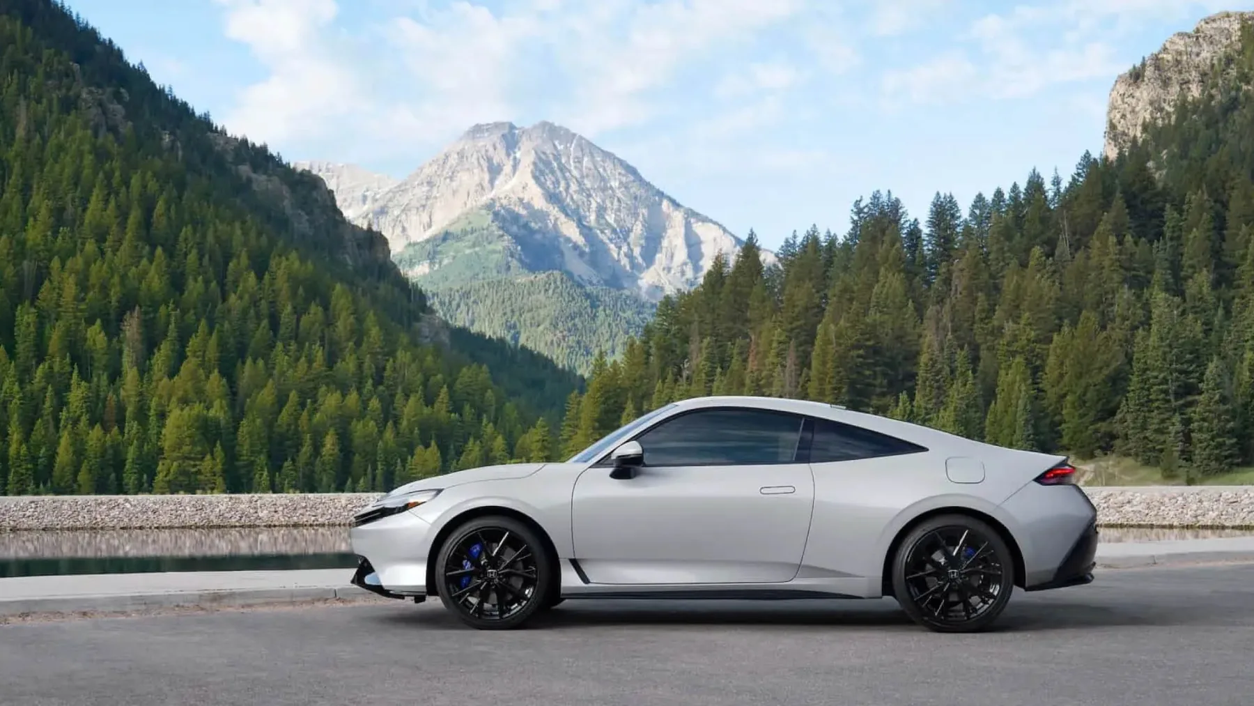 Honda Prelude 2026: povratek legende v hibridnem ritmu
