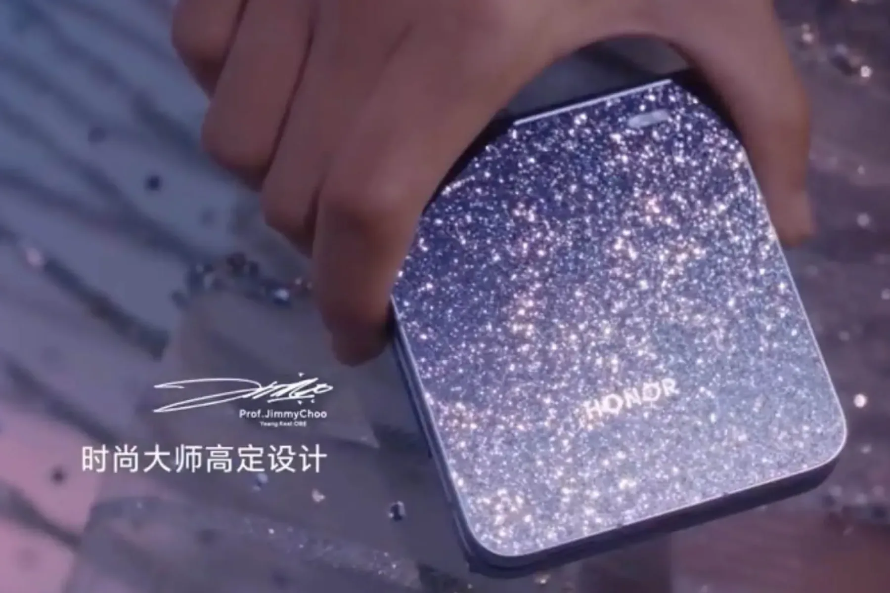 Honor Magic V Flip2: haute couture na preklop se vrača 21. avgusta
