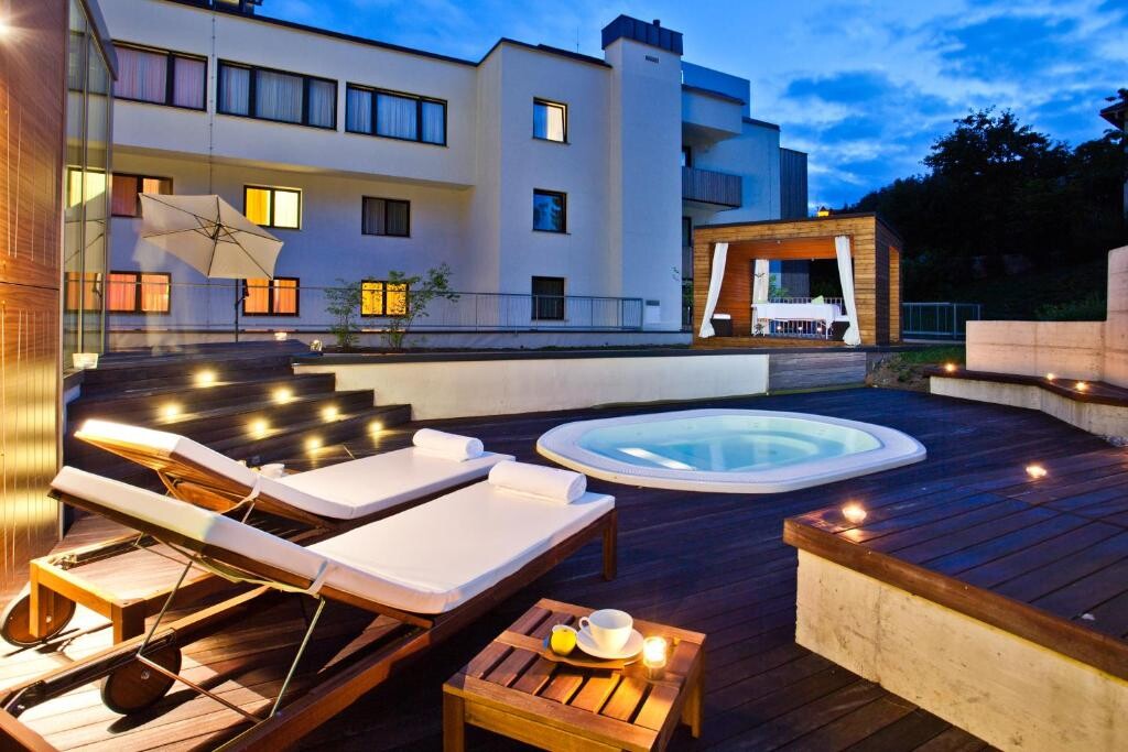 Hotel Astoria Superior: uglajena nastanitev v slovenskem turističnem biseru Bledu