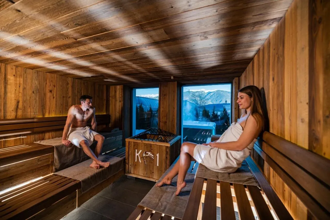 Hoteli z neposrednim dostopom do smučišča: Najboljši ski-in & ski-out hoteli v Dolomitih (Italija)