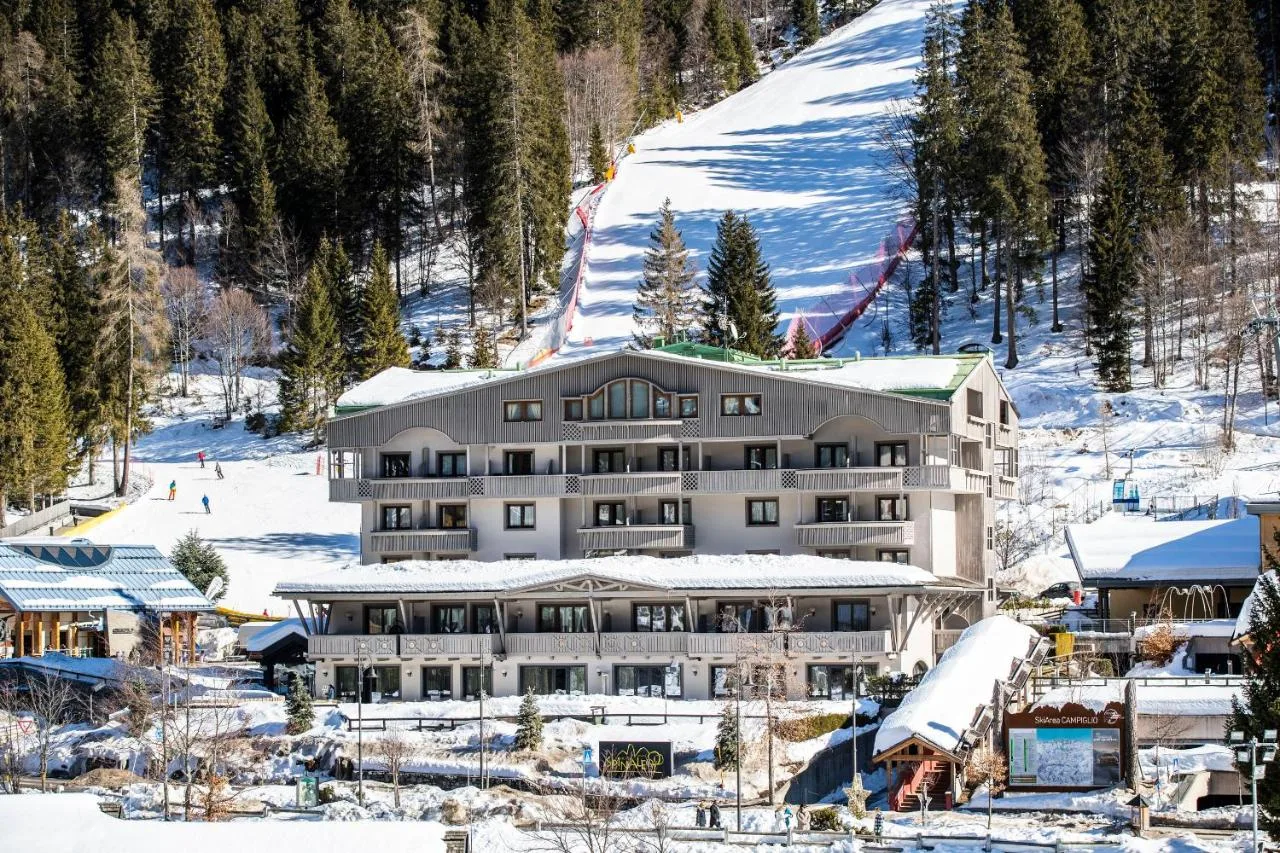 Hoteli z neposrednim dostopom do smučišča: Najboljši ski-in & ski-out hoteli v Dolomitih (Italija)