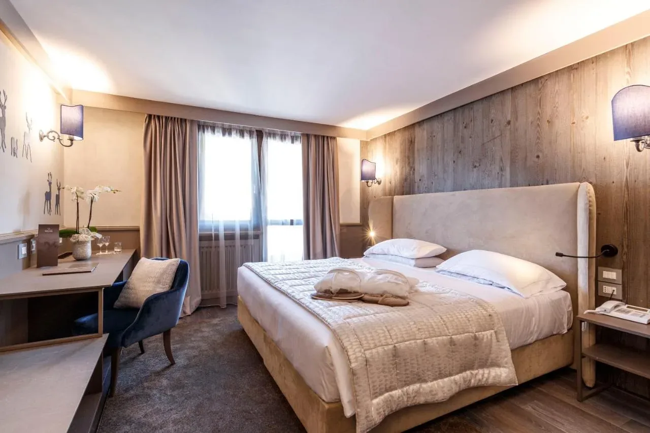 Hoteli z neposrednim dostopom do smučišča: Najboljši ski-in & ski-out hoteli v Dolomitih (Italija)
