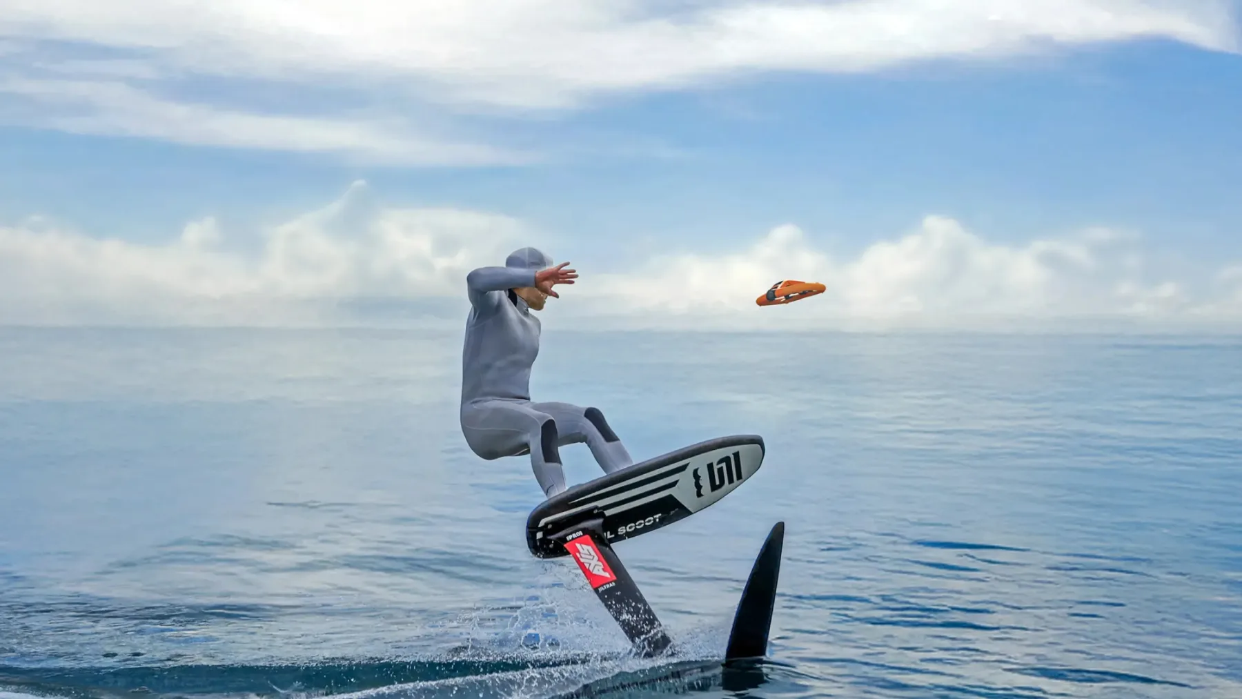 HoverAir Aqua: vodoodporni dron, ki vodo jemlje resno (in vas snema, ko je ne)