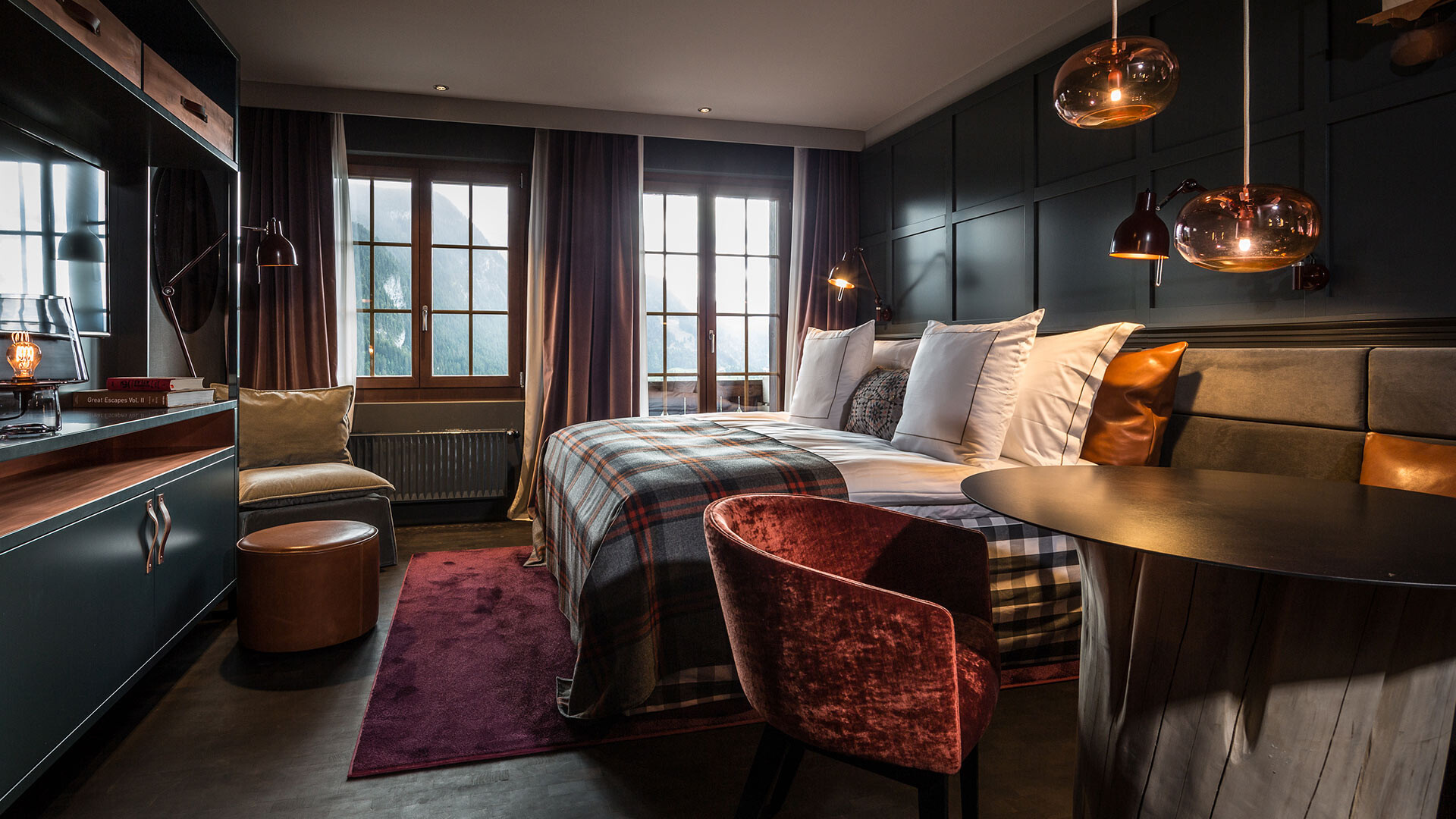 HUUS Gstaad Hotel: zatočišče miru in prefinjenosti v švicarskih Alpah