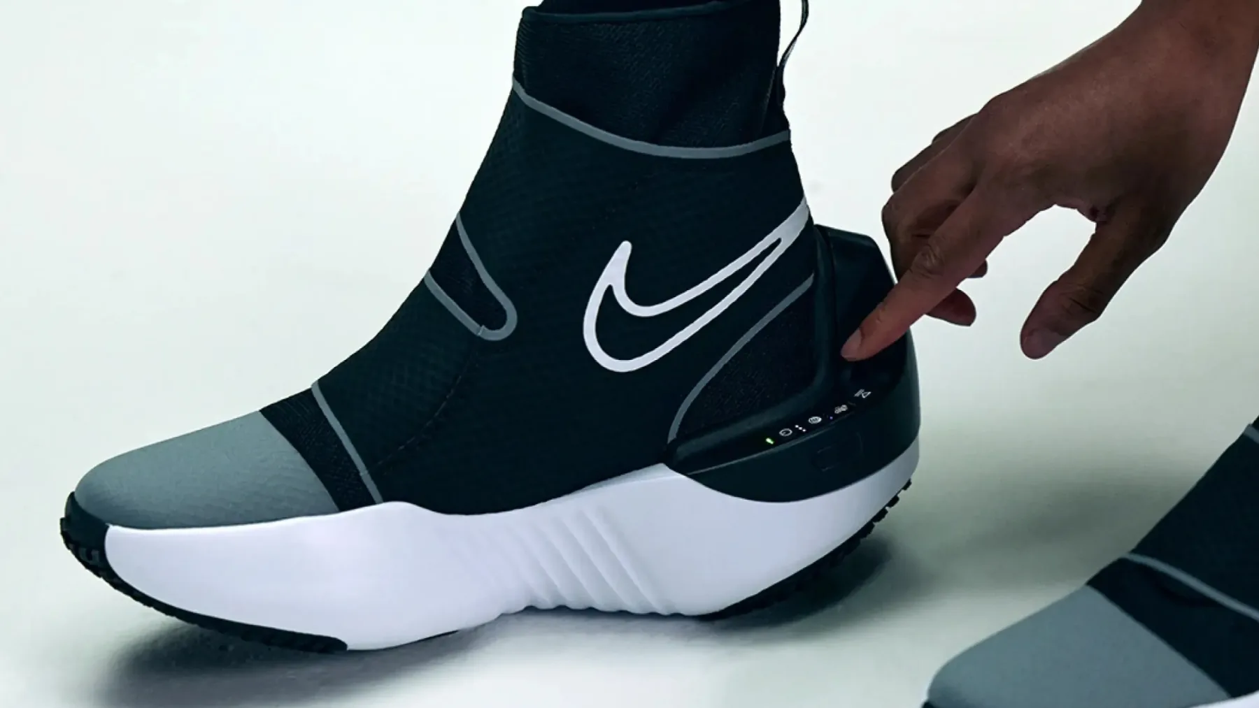 Hyperboot by Nike × Hyperice: predstavljata Hyperboot – prihodnost regeneracije za 899 dolarjev