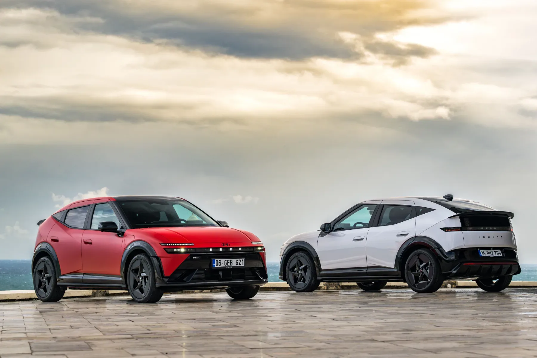 Hyundai Ioniq 3 prihaja na evropske ceste: električni avtomobil za vsak dan, ki z evropskim cenikom odpira nova vprašanja