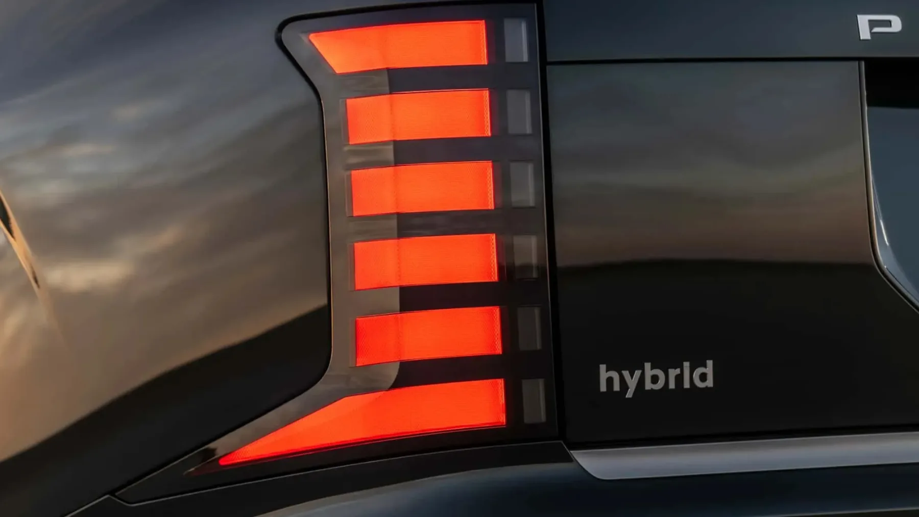 Hyundai Palisade 2026 – končno tudi hibrid, in to tak z mišicami