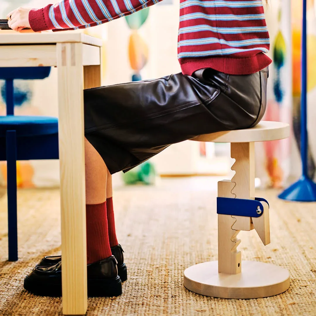 IKEA PS 2026 kolekcija: razkrivamo vseh 44 kosov, ki majhna stanovanja spremenijo v dizajnerski lunapark