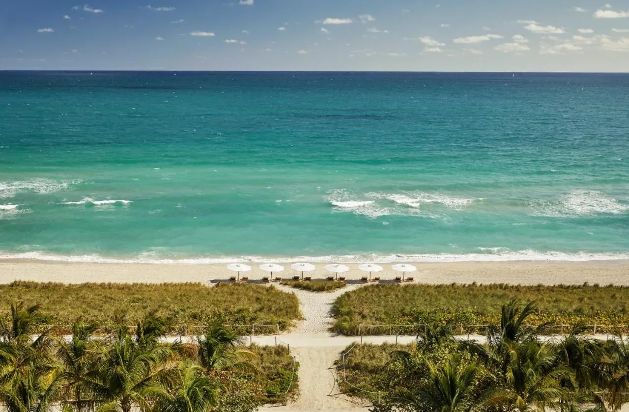 Ikona Miamija v novem sijaju: Four Seasons Hotel at The Surf Club – ekskluzivna oaza razkošja