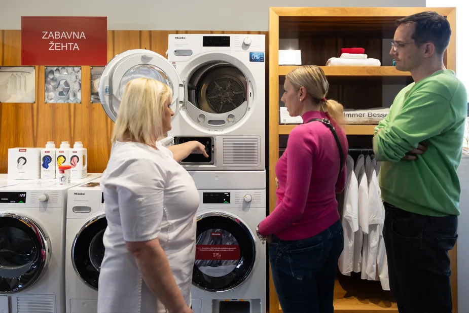 „Immer Besser“ v praksi: Miele s svežimi inovacijami na dogodku za zveste stranke