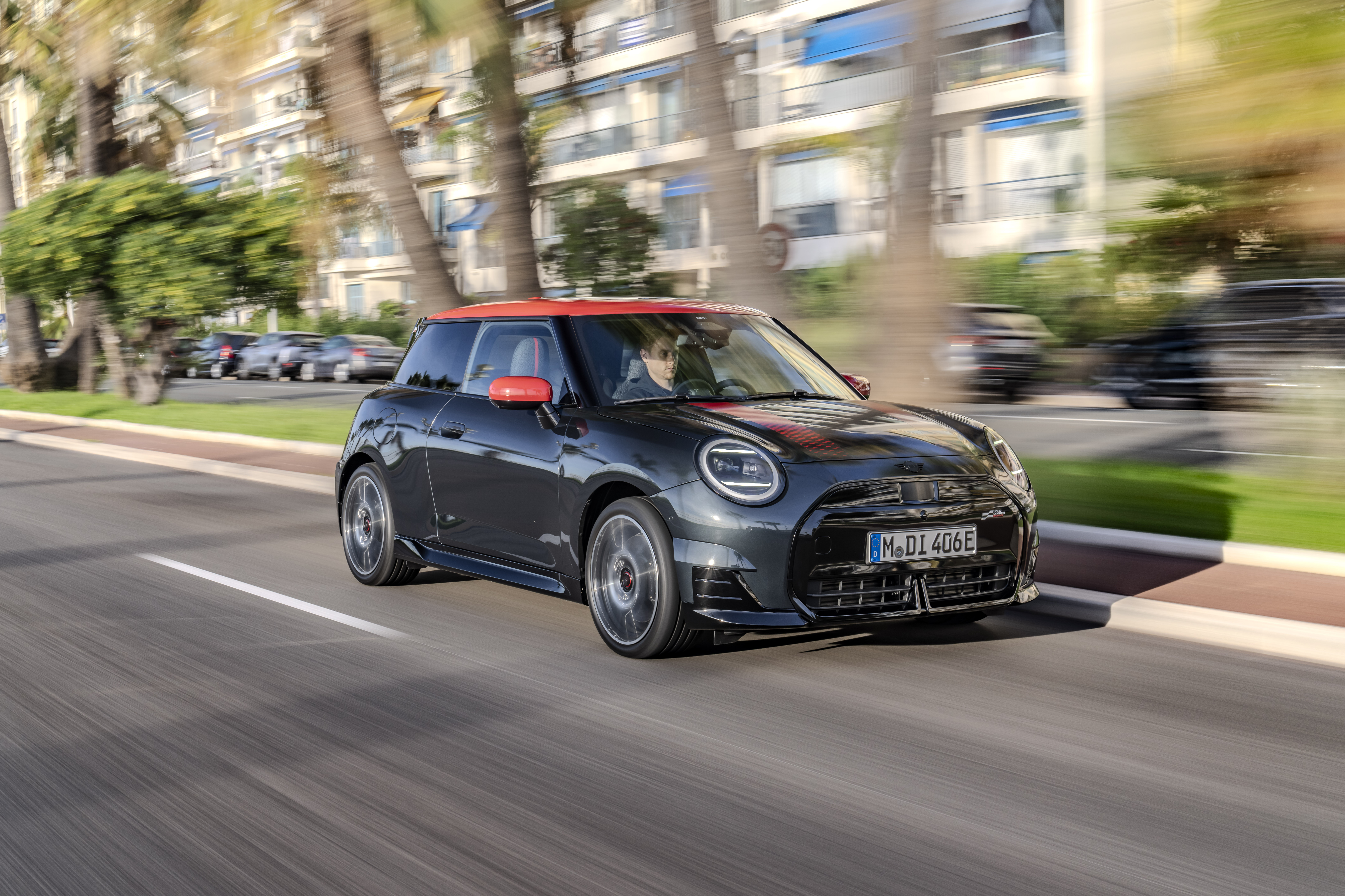 Je elektrifikacija Mini kulta razočaranje? Novi popolnoma električni MINI Cooper SE John Cooper Works