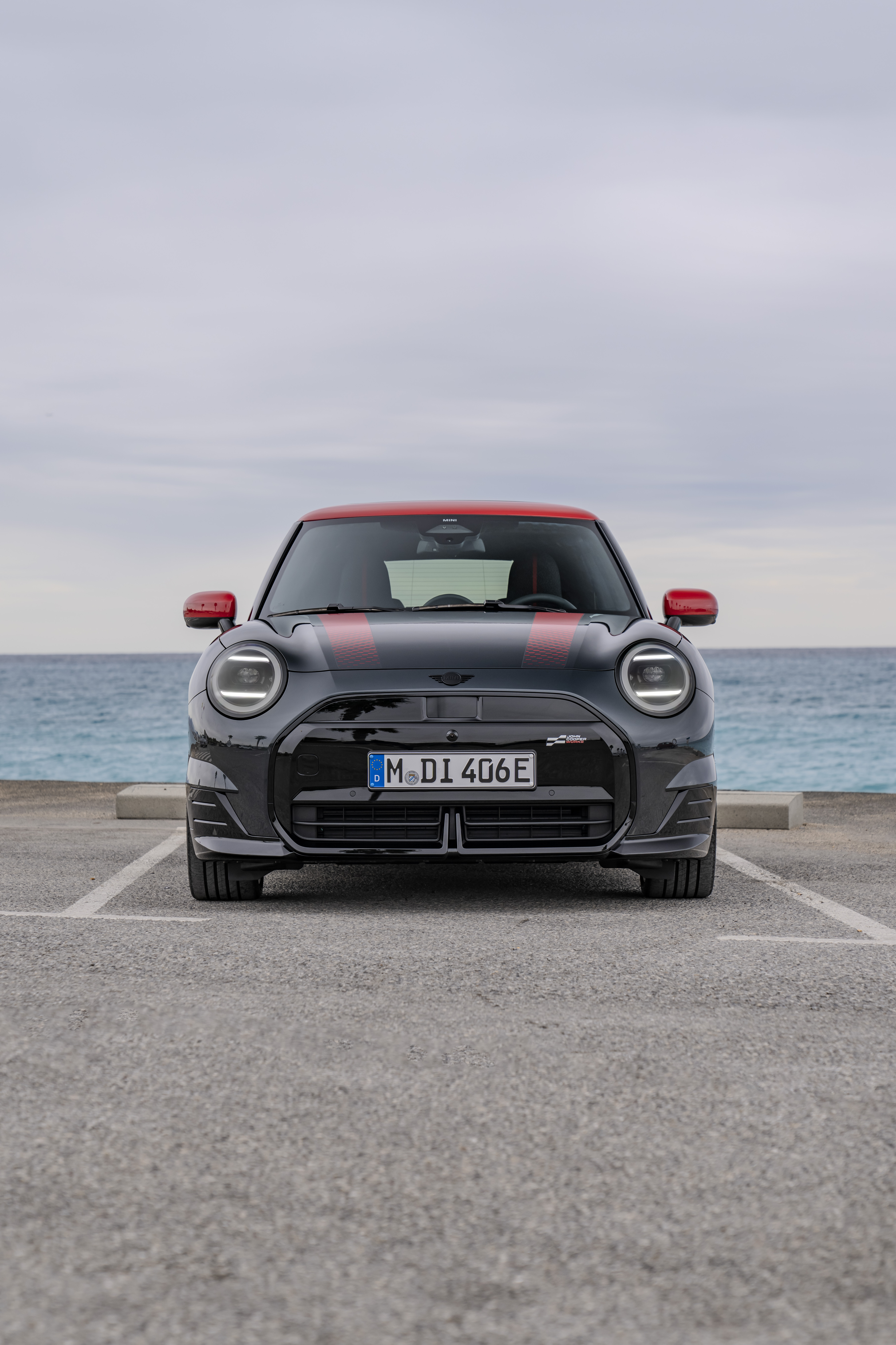 Je elektrifikacija Mini kulta razočaranje? Novi popolnoma električni MINI Cooper SE John Cooper Works