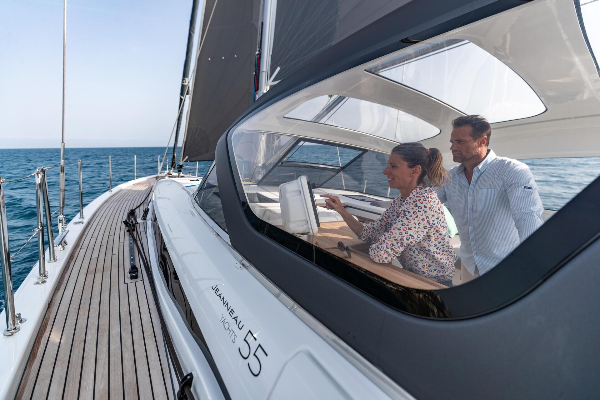 Jeanneau Yachts 55: razkošje modrih sanj o barki vašega življenja
