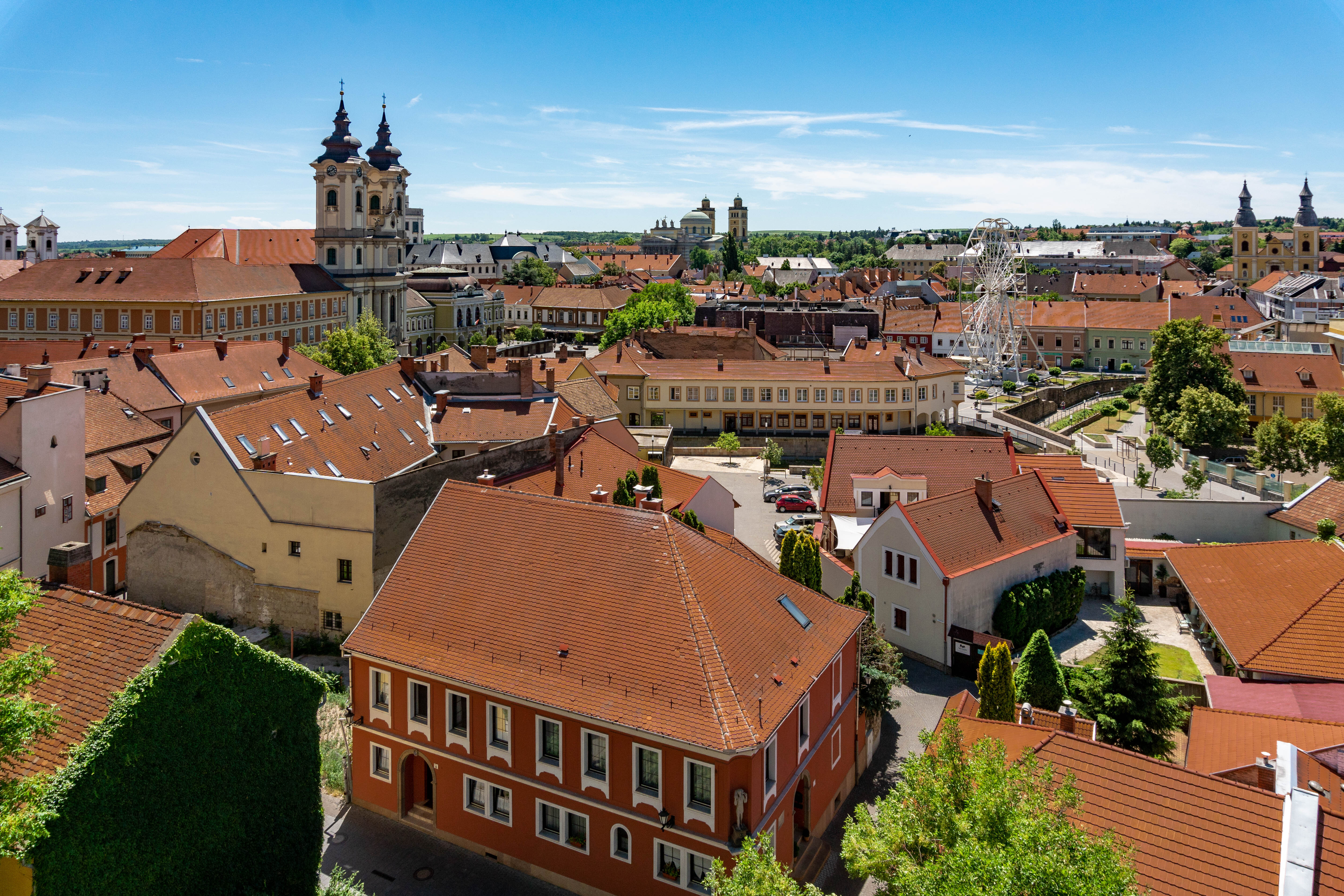 Jesenske počitnice: 10 očarljivih mest v Evropi, ki jih turisti še niso množično odkrili
