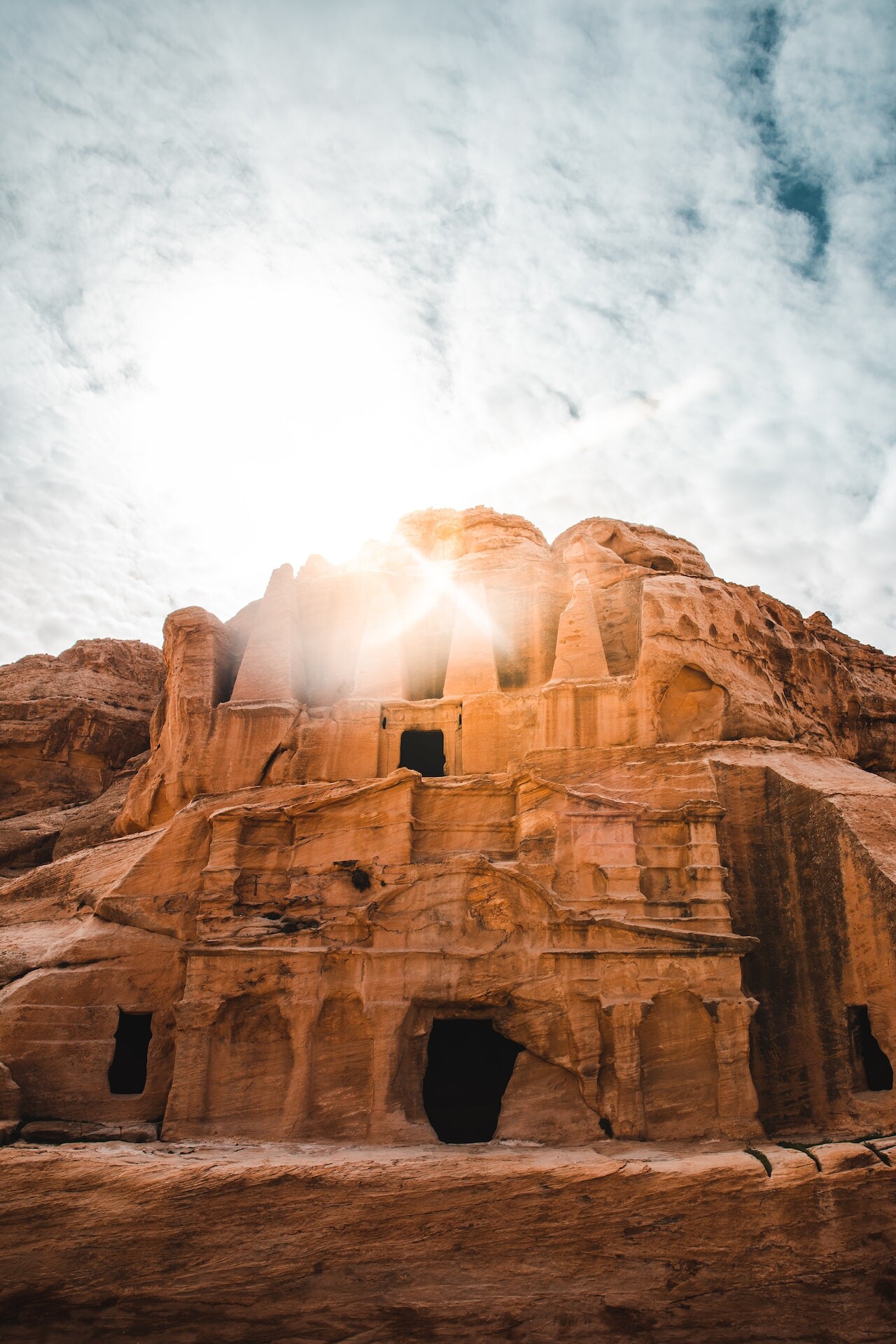 Jordanija: prenočišča sredi puščave Wadi Rum