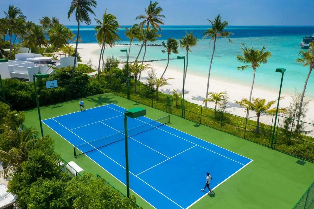 Jumeirah Olhahali Island Maldives: hedonistični hotel v objemu razkošja in naravne lepote