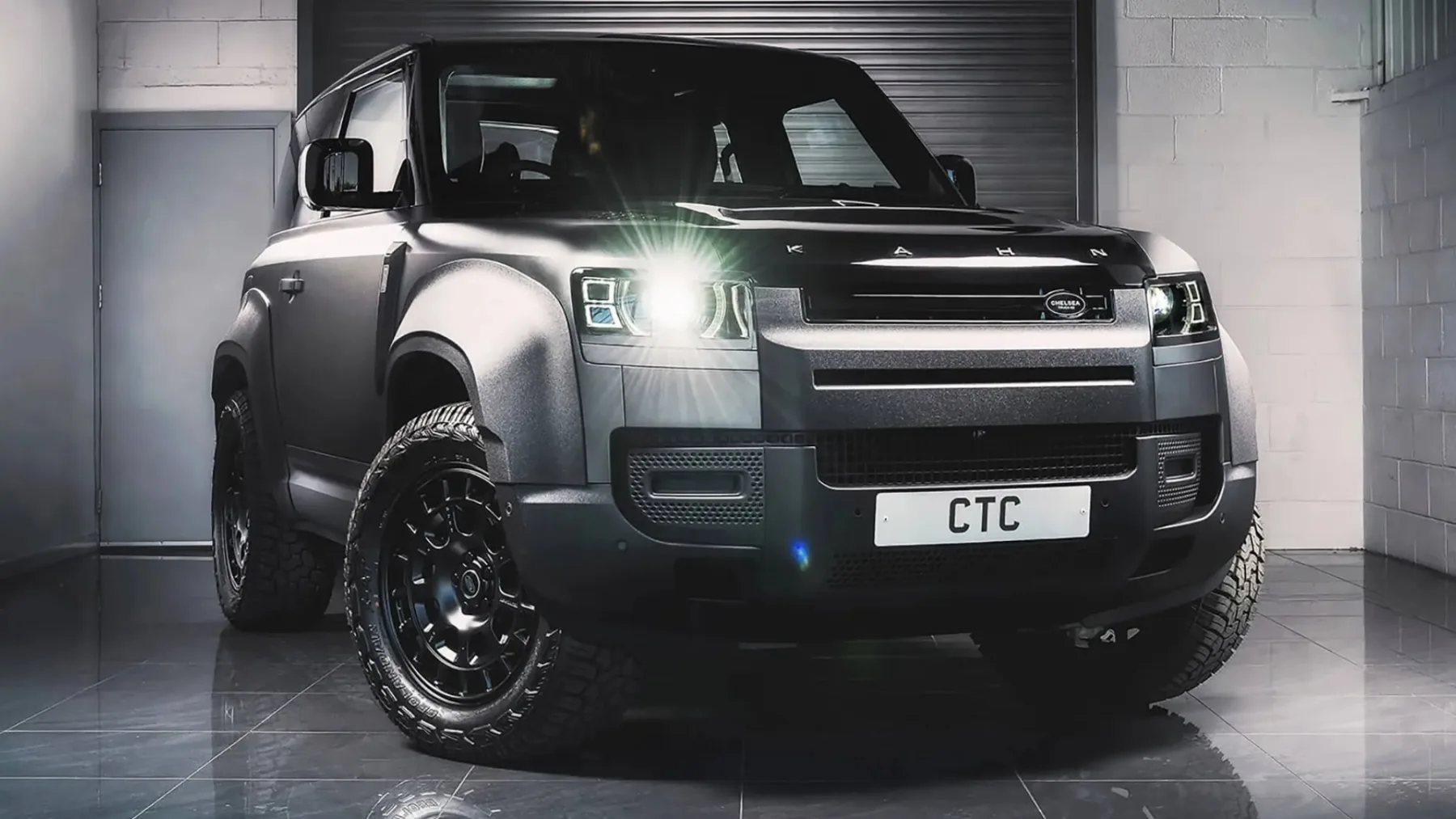 Kahn Design Defender 90 Concept 001 – ko britanski oklepnik sreča modni odštek