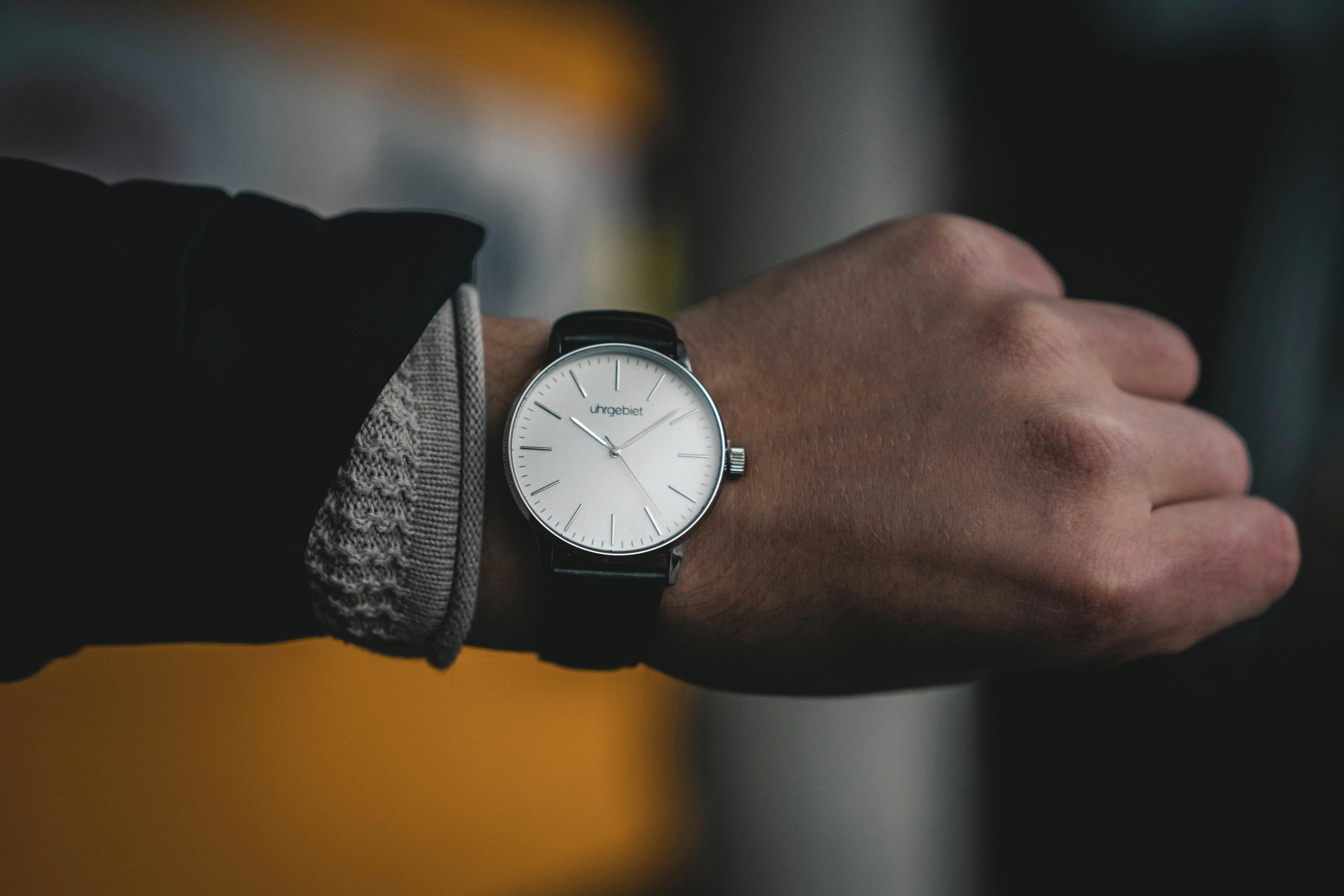 Kaj pomeni, če velikokrat vidite enake številke na uri: 11:11, 22:22 ali 12:12?