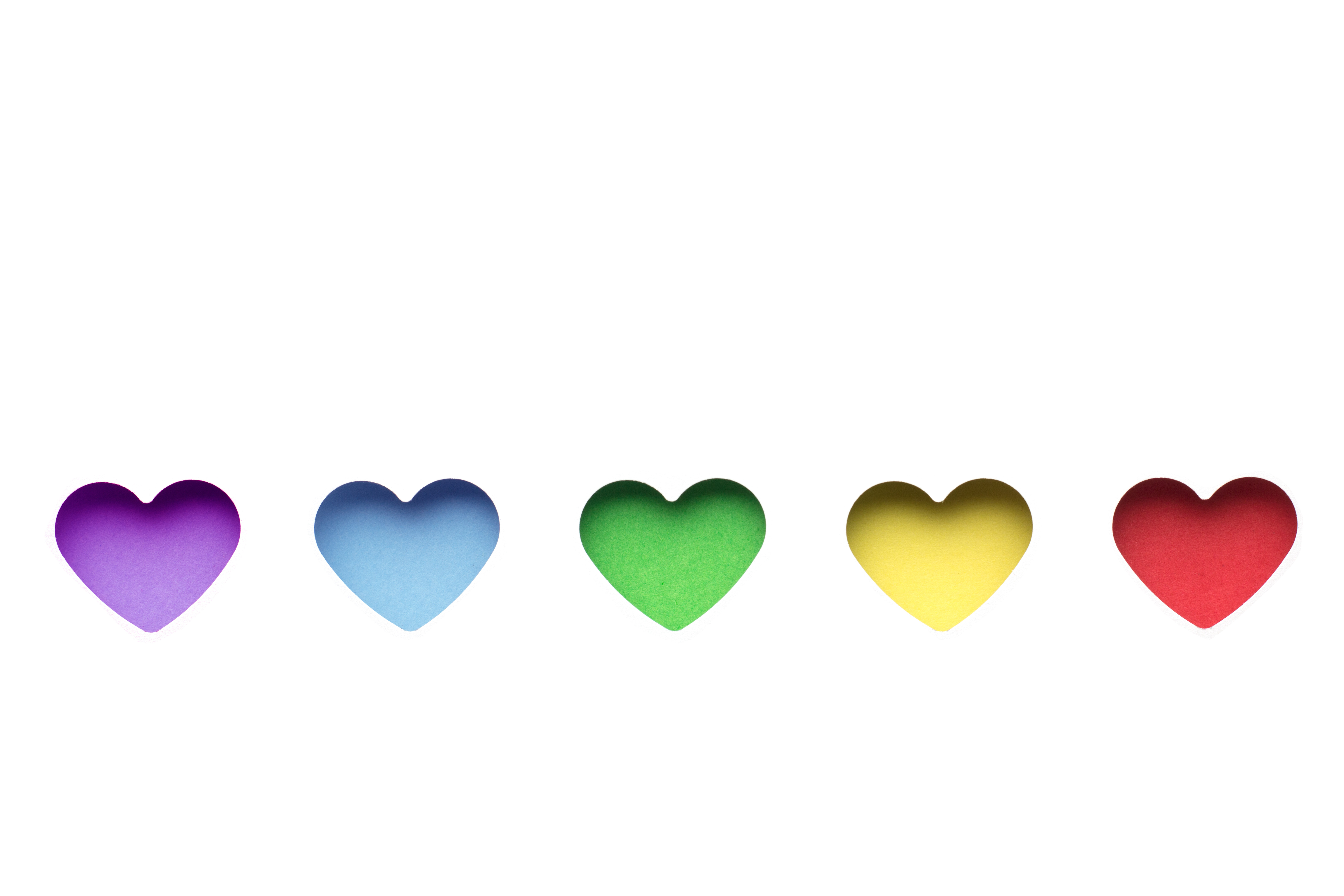Kaj pomenijo različni srčni emojiji: naučite se jih pravilno uporabljati