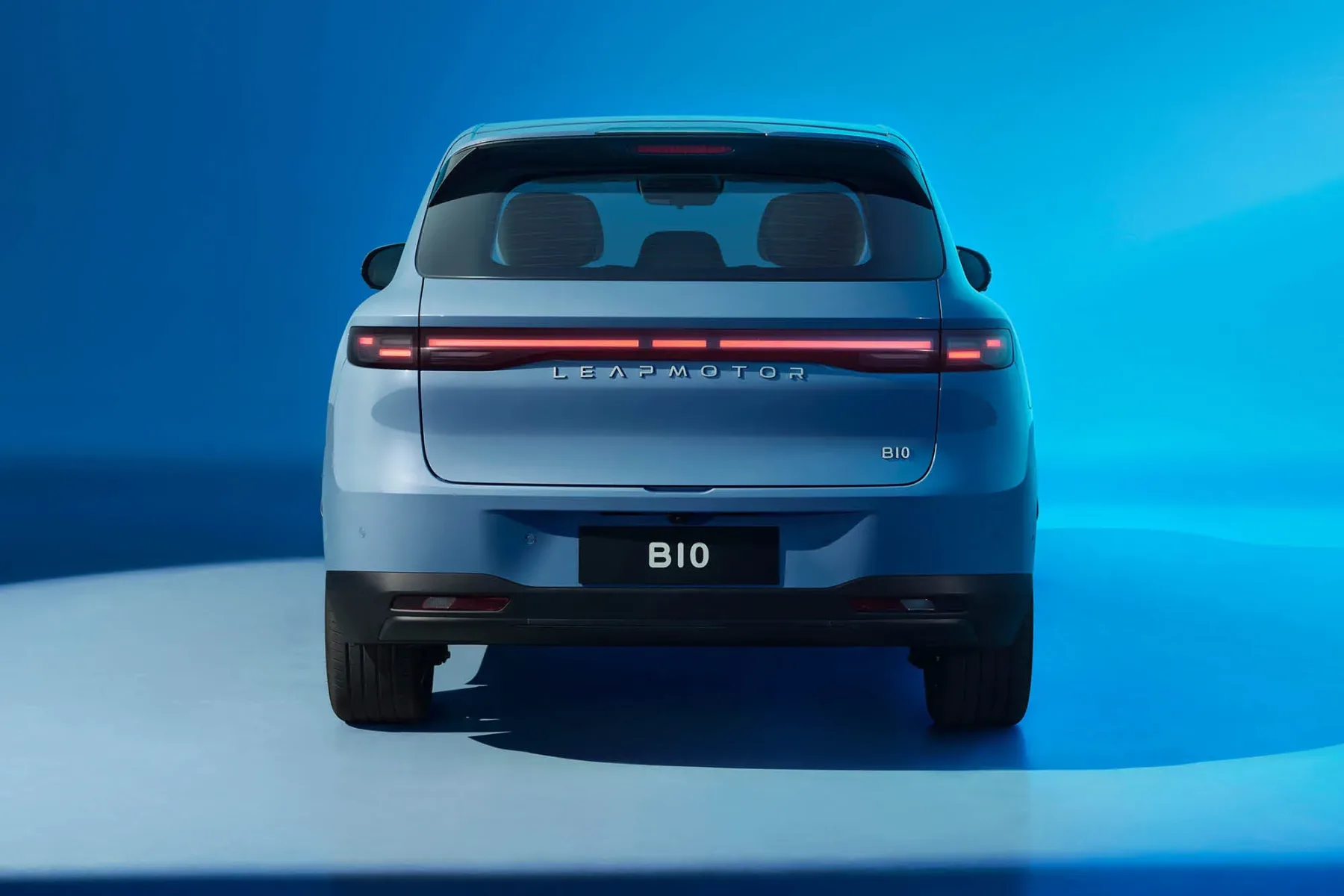 Kaj pravi internet – Leapmotor B10: je električni udarec pod pasom evropskim SUV-jem s ceno < 30.000 evri