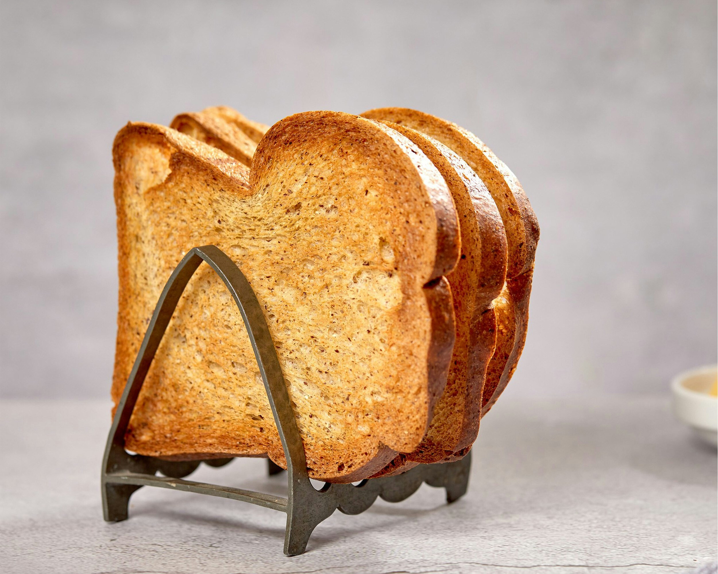 Kako hitro očistiti toaster: če tega ne počnete dovolj pogosto, ogrožate svoje zdravje