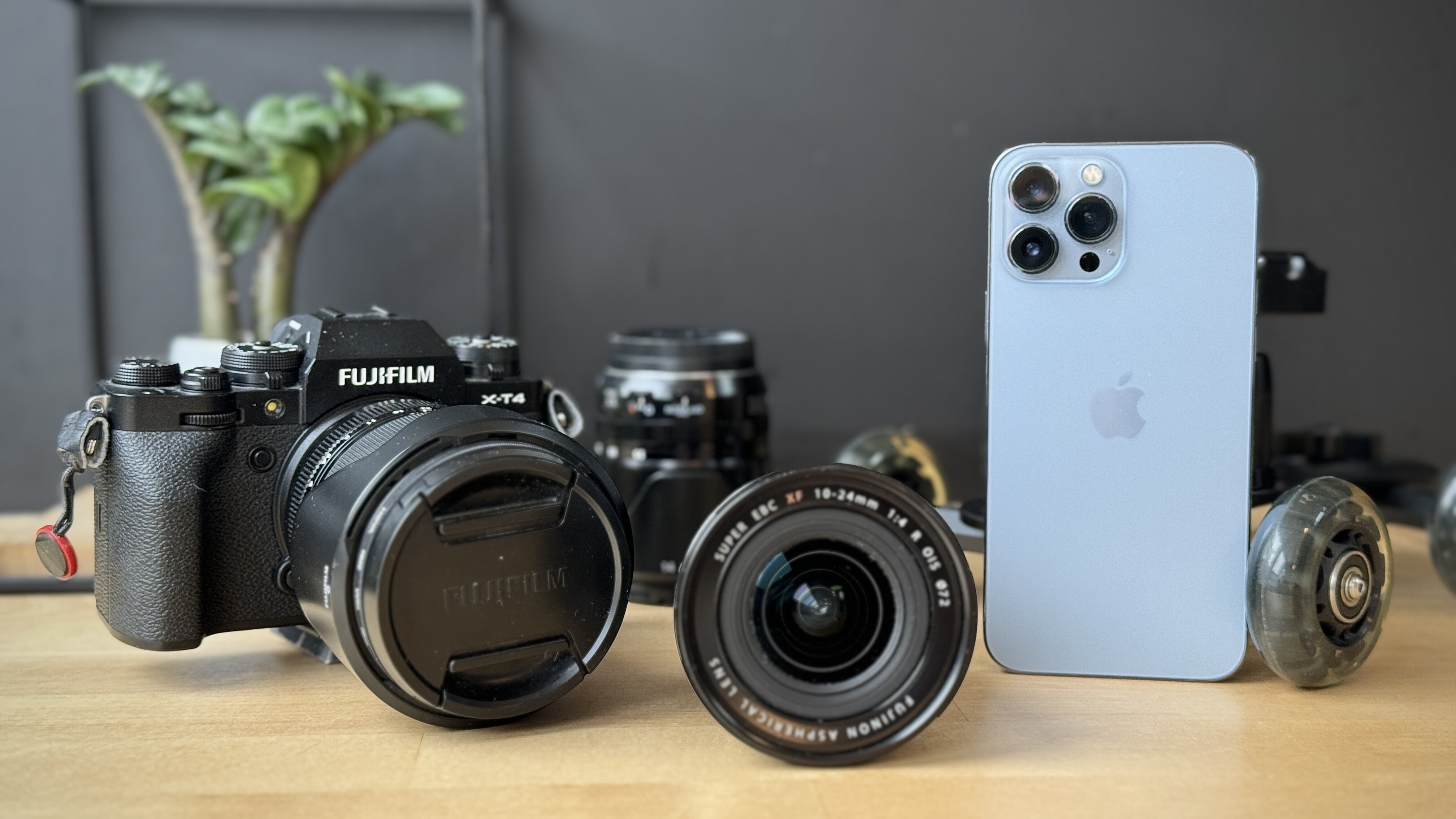 Kako iPhone 15 Pro pretvoriti v profesionalno opremo za snemanje?! Sanjska oprema za mikro ustvarjalce na TikTok!