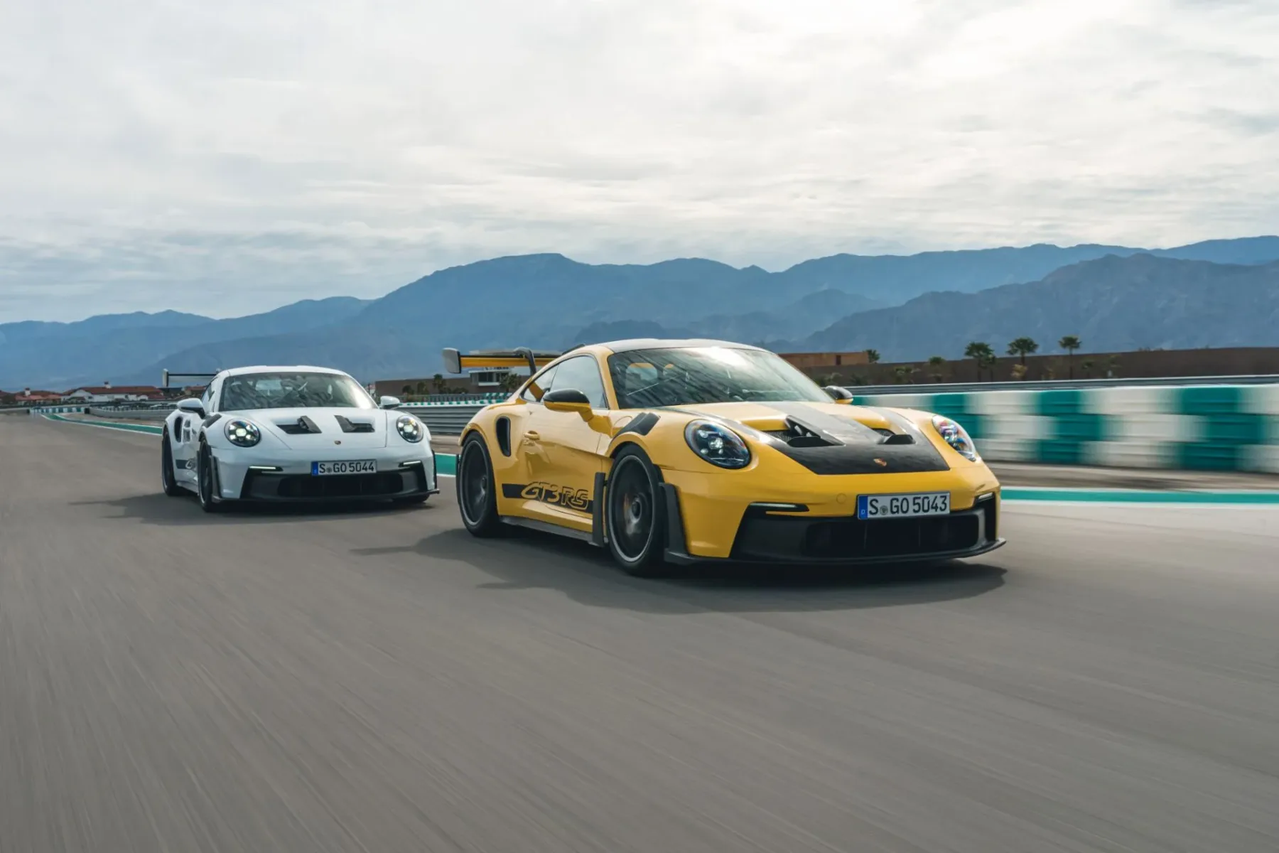 Kako kupiti Porsche 911 GT3 RS – če niste milijonar z zgodovino nakupov