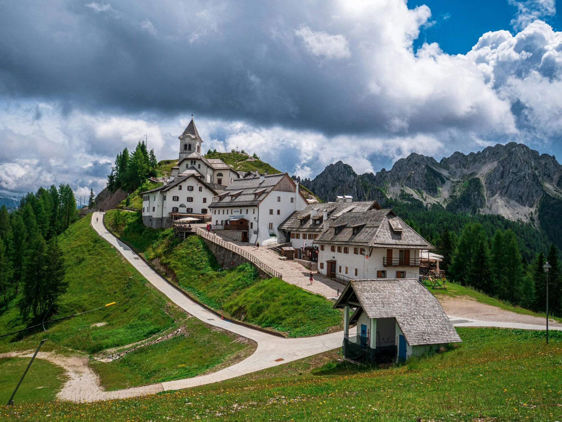 Kam na potovanje pozimi v Evropi? To so najlepše evropske destinacije za zimska potovanja!