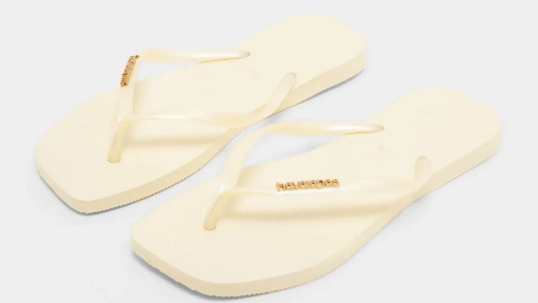 Katere barve japonk bomo nosili poleti 2026? Havaianas razkrivajo najbolj zaželen odtenek